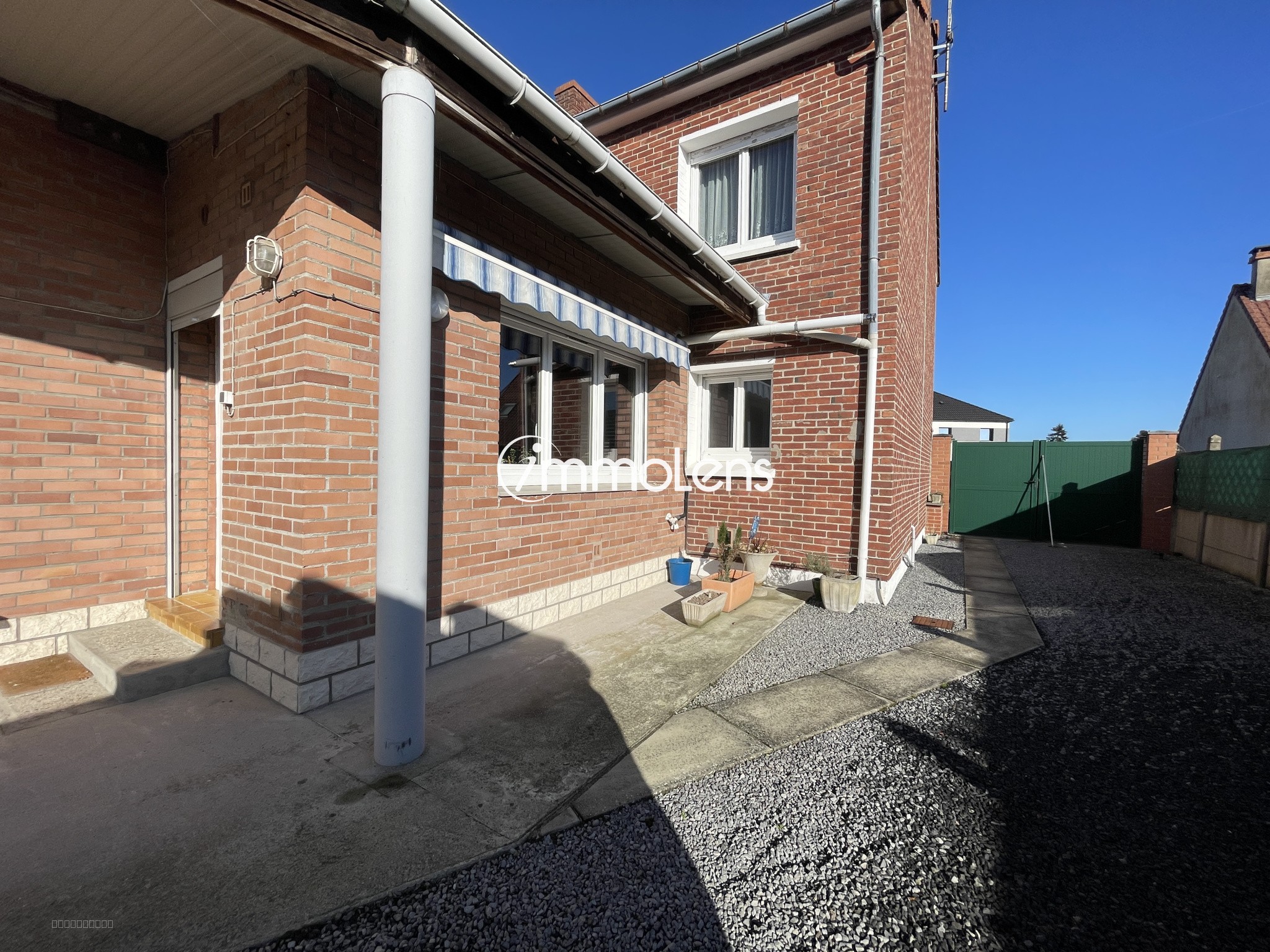 LEFOREST, maison type 6 - 4 chambres - 1835m2 -  jardin clos et arboré — photo 2