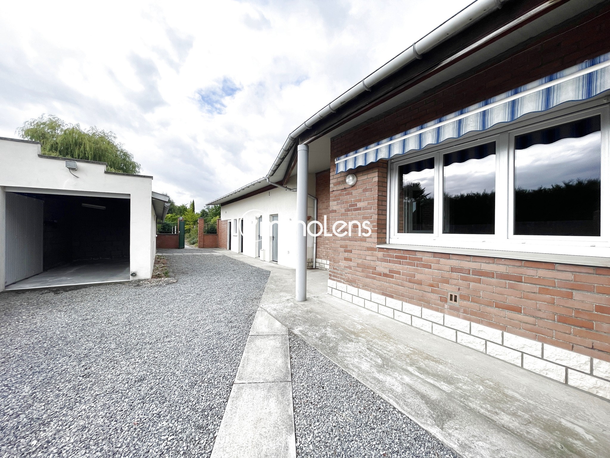LEFOREST, maison type 6 - 4 chambres - 1835m2 -  jardin clos et arboré — photo 4