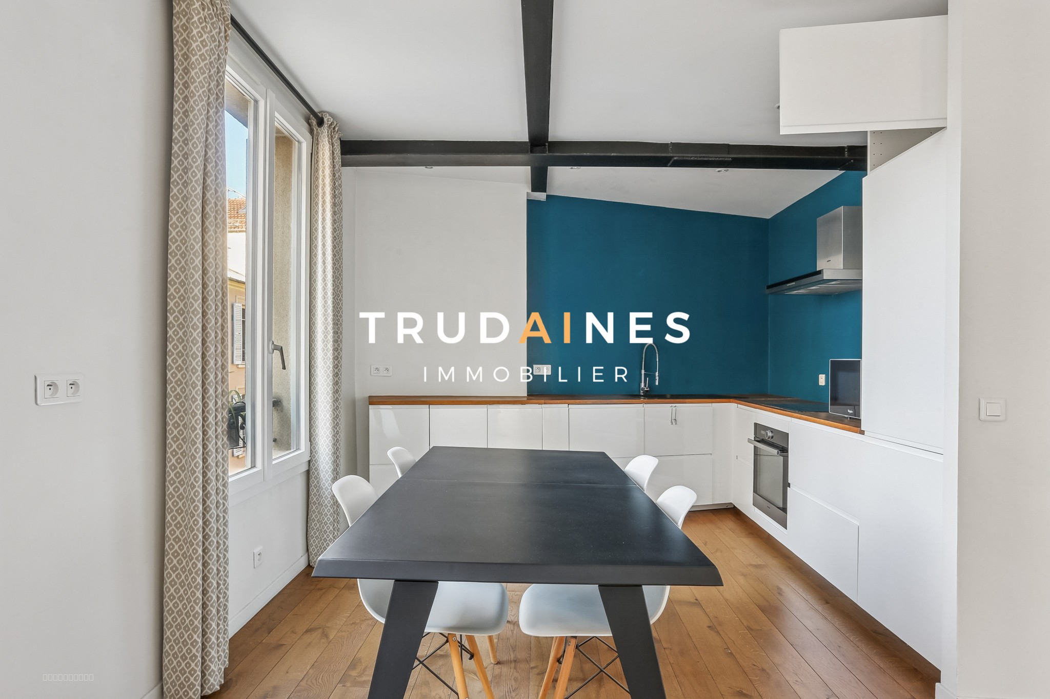 Appartement rénové à Puteaux l'Eglise centre avec balcon, — photo 4
