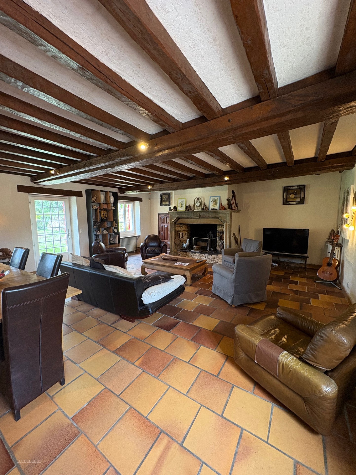 BELLE PROPRIETE EN PERIGORD NOIR AVEC DEUX GITES ET PISCINE AVEC PRESQUE 9 HECTARES — photo 14