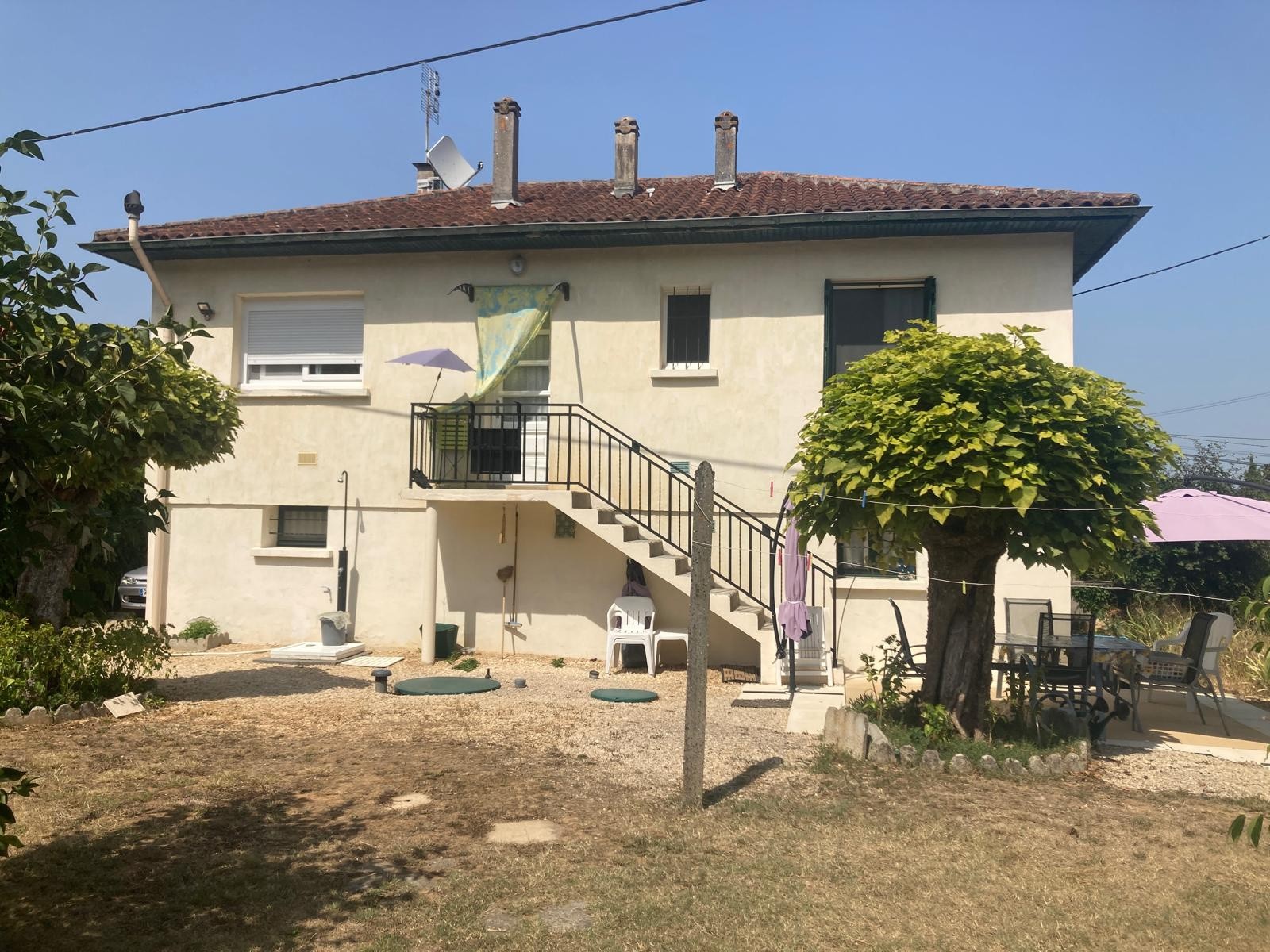 Maison traditionnelle à la campagne avec piscine — photo 2