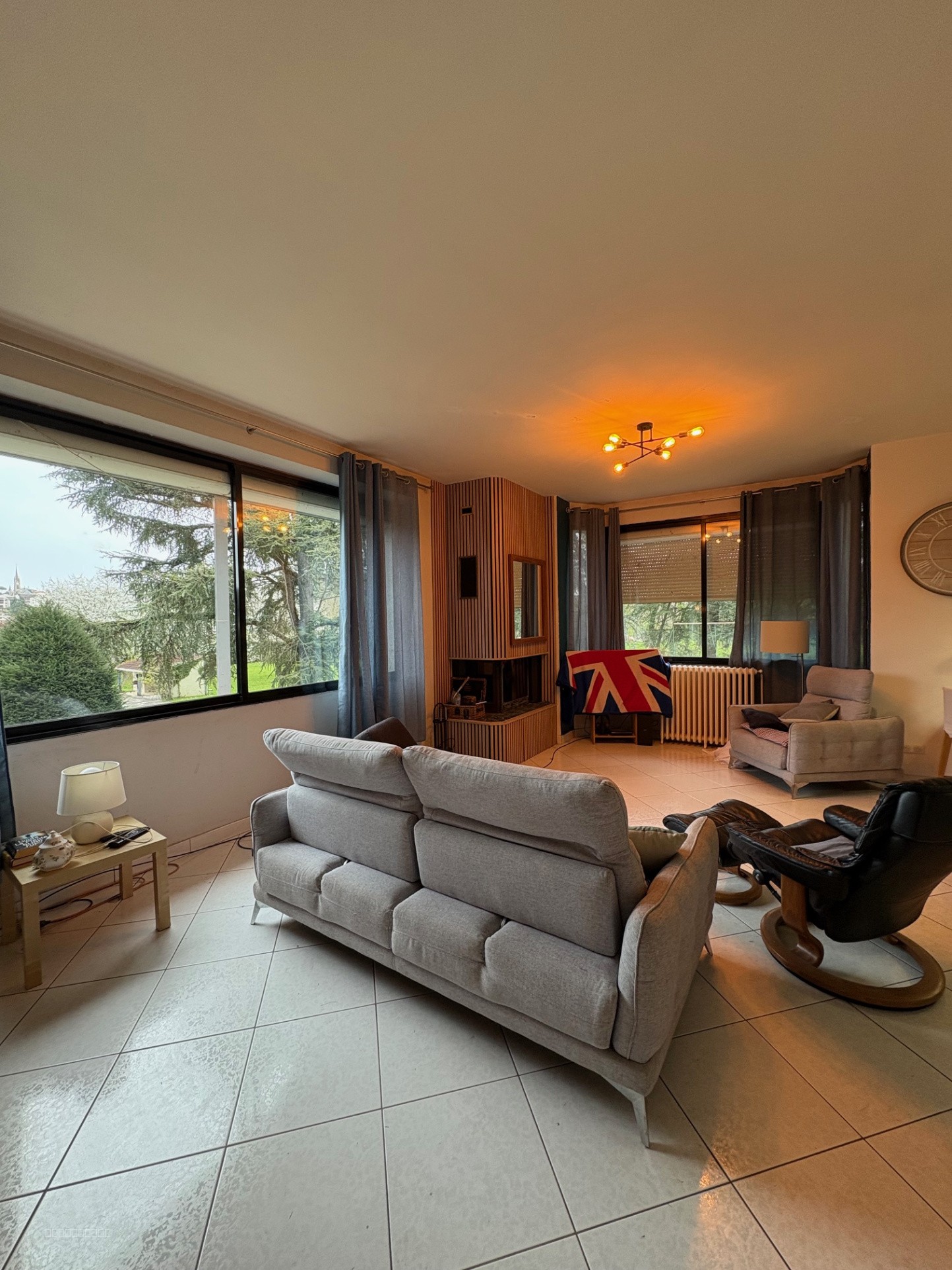 A VENDRE TRES BELLE MAISON BOURGEOISE AVEC PARC PAYSAGER D'UN PEU PLUS D'UN HECTARE ET PISCINE — photo 8