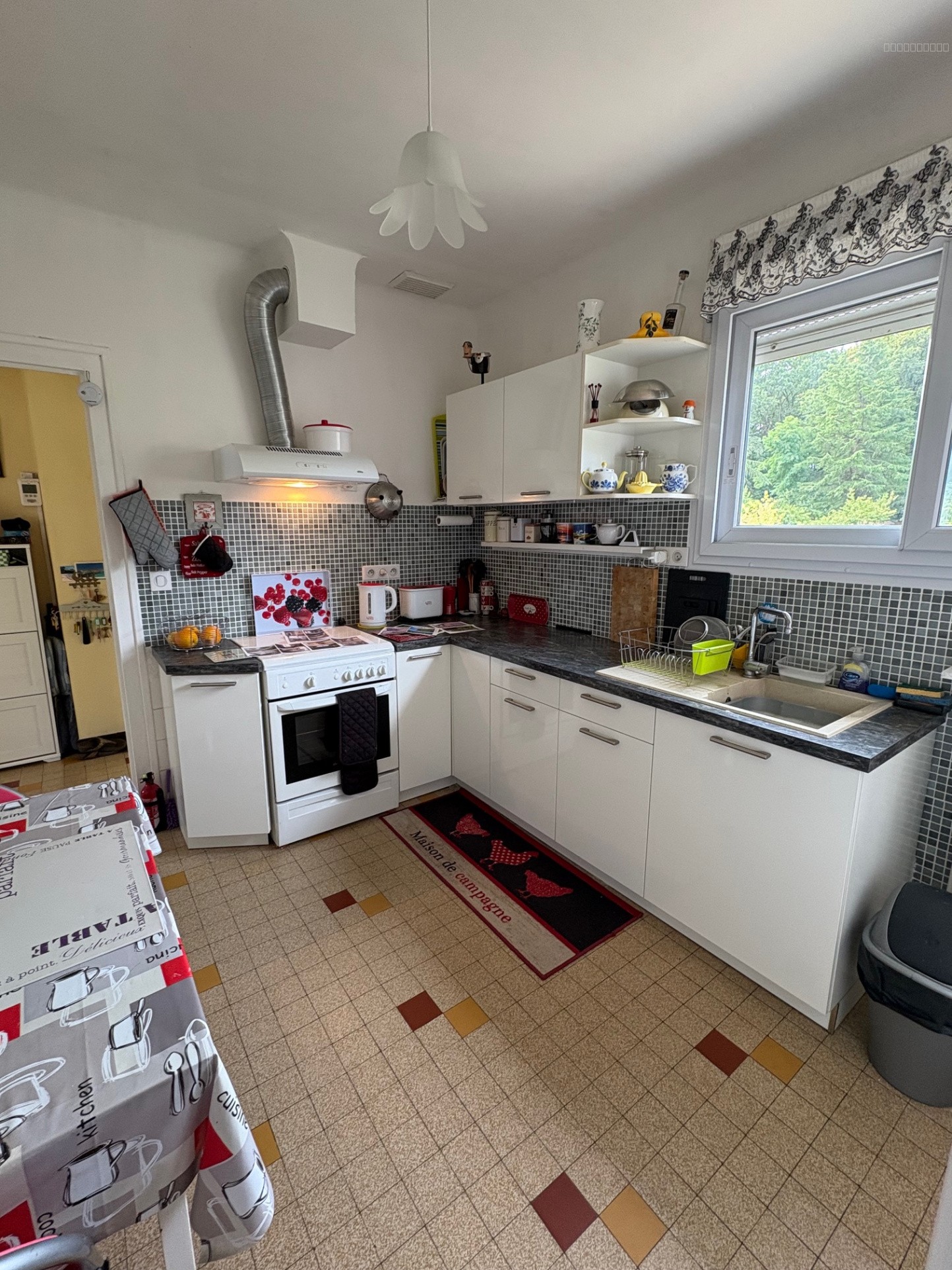 Maison traditionnelle à la campagne avec piscine — photo 9