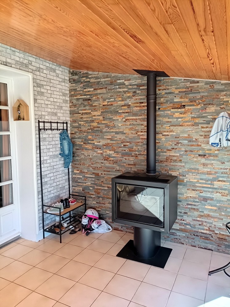 Venez découvrir cette agréable maison semi-enterré sur un jolie terrain arboré de 2400 m2 avec un puit — photo 19