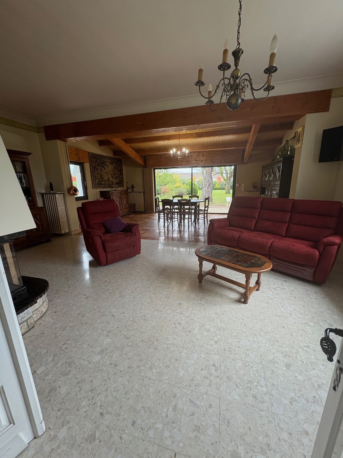 Maison de 4 chambres sur sous sol avec jardin arboré au calme — photo 16