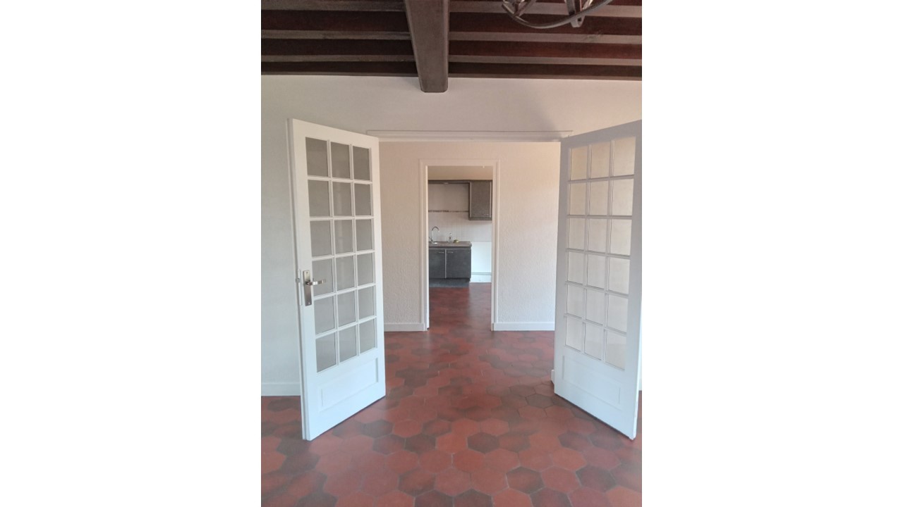 MAISON 121M2 3 CHAMBRES COMMUNE DE SAINT-YAN — photo 9