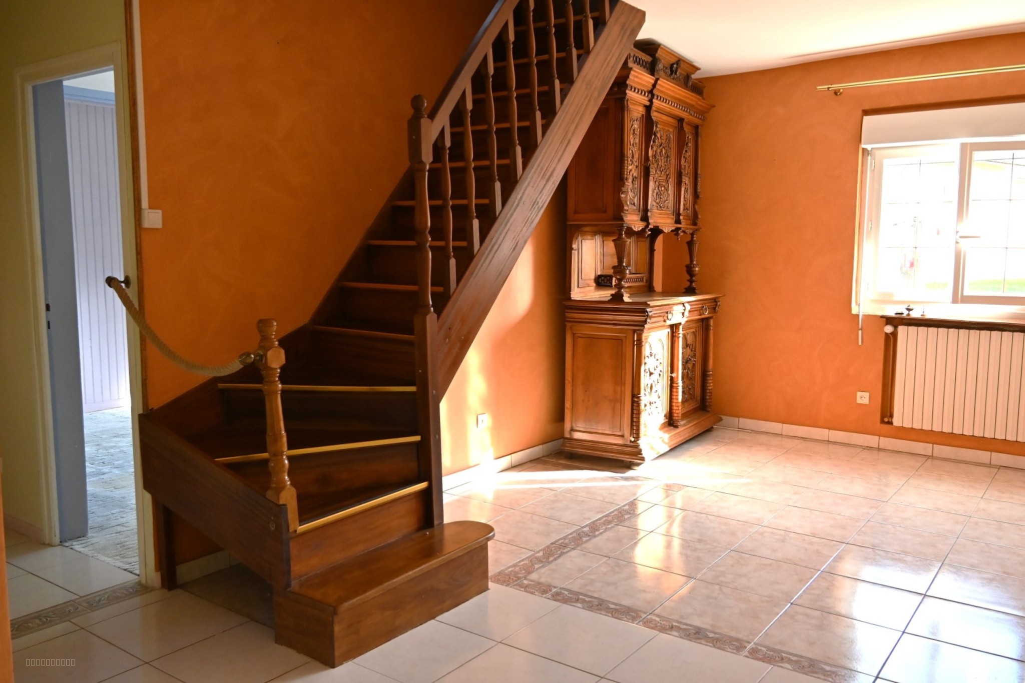 RARE ! Bâtiment récent à usage mixte avec grand potentiel — photo 12