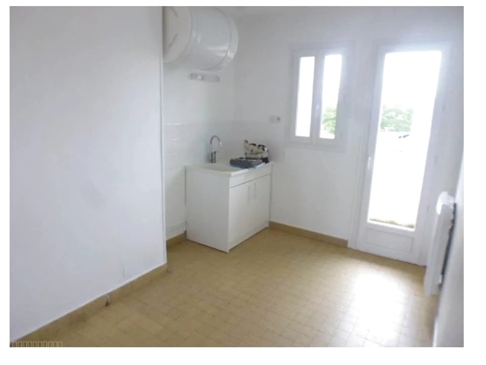 F3 APPARTEMENT - MOLINET — photo 2