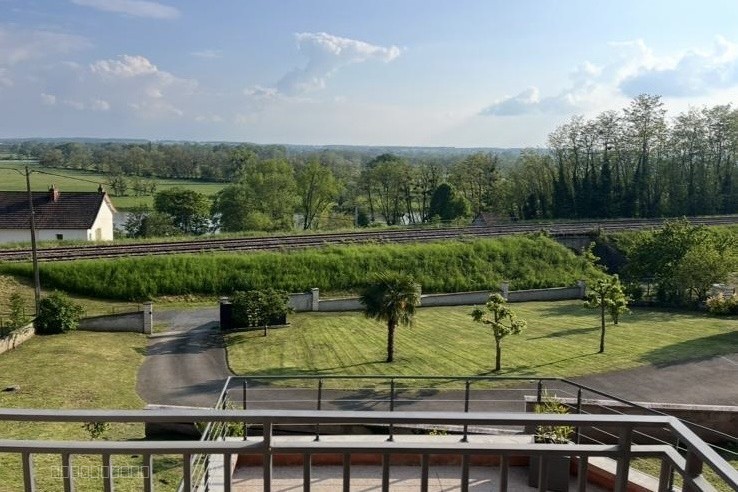 Grande Maison de famille tout confort au calme — photo 18
