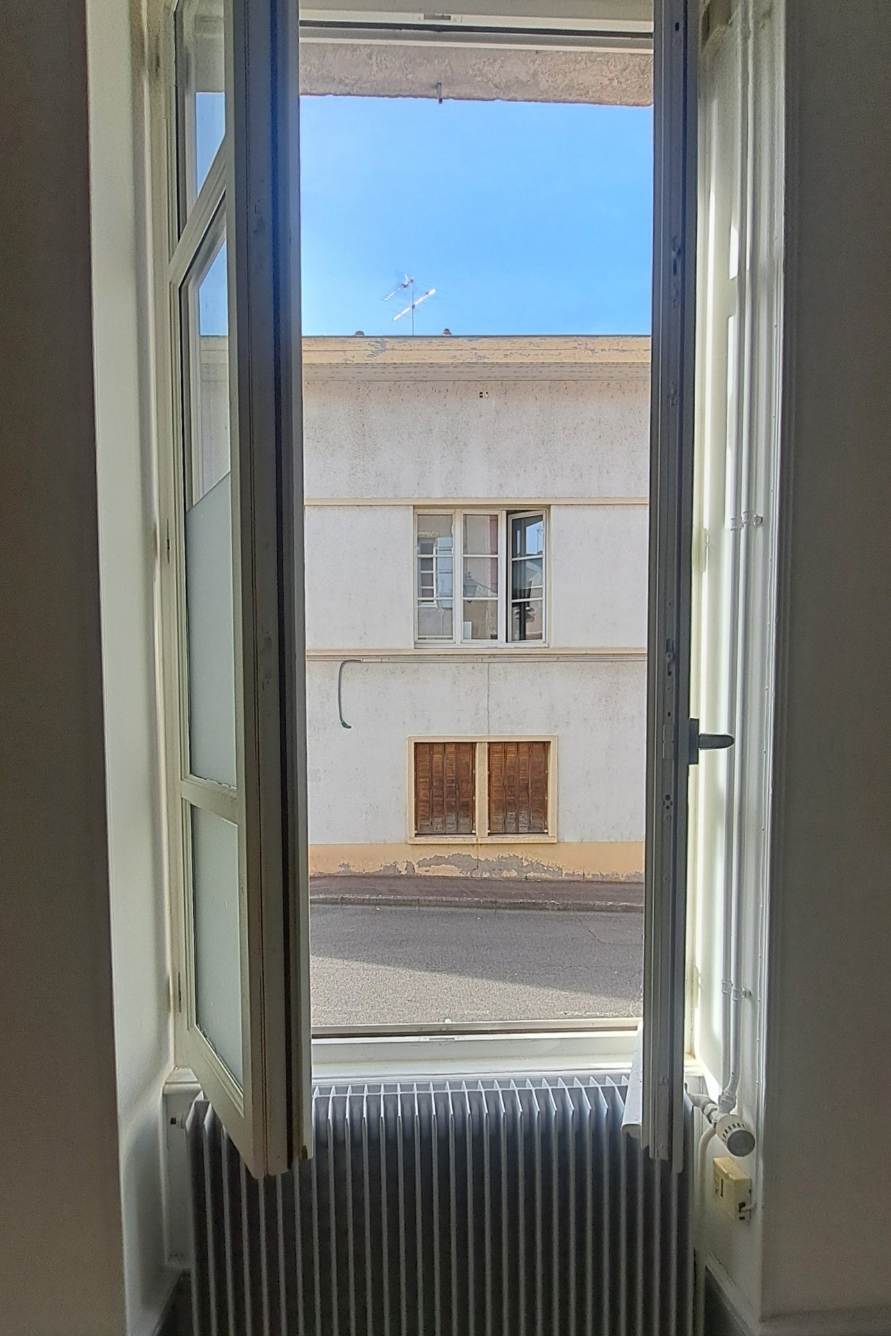 location — photo 11