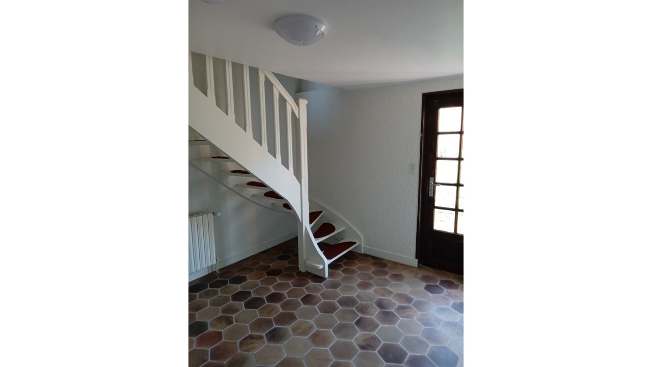MAISON 121M2 3 CHAMBRES COMMUNE DE SAINT-YAN — photo 6