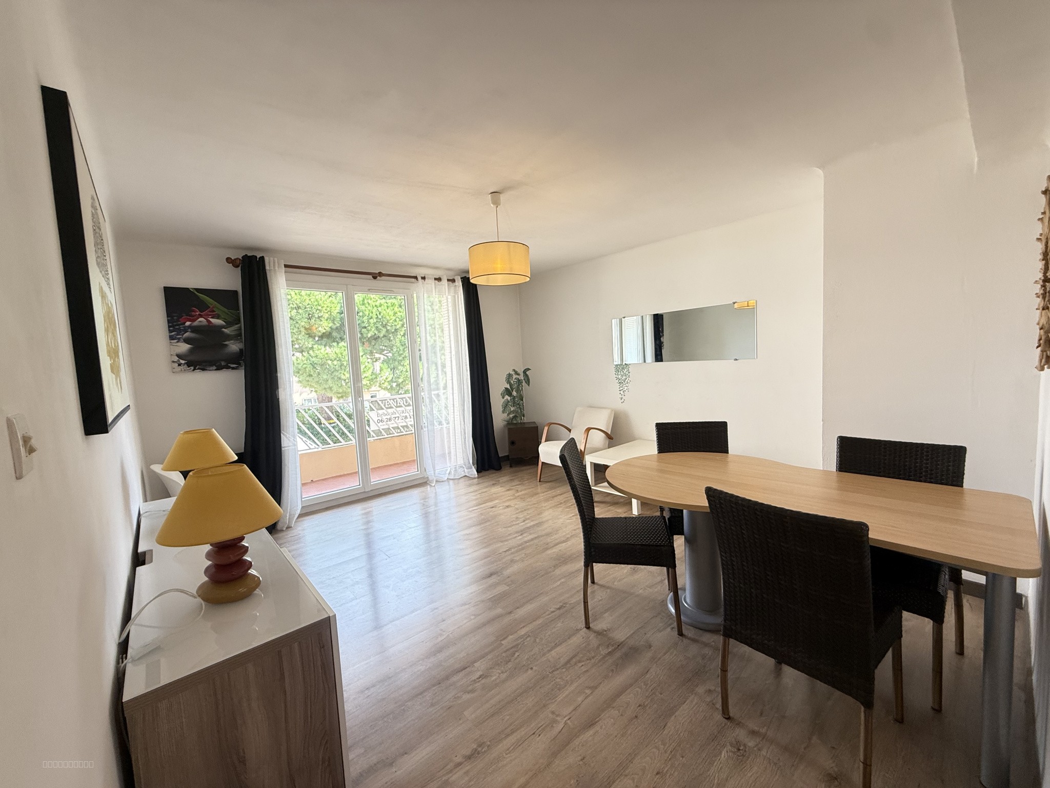 Appartement T3 rénové proche du centre ville de SANARY — photo 2