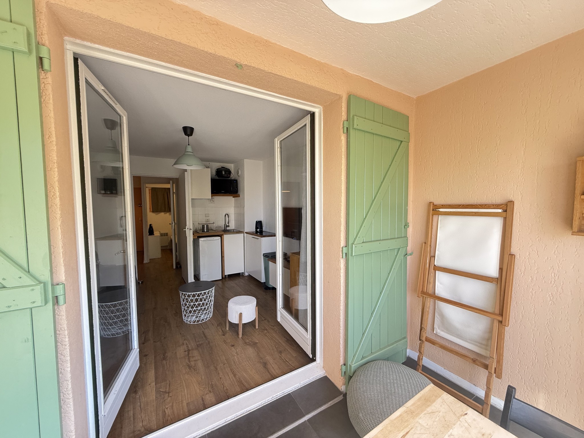 Appartement T1 rénové + parking — photo 8