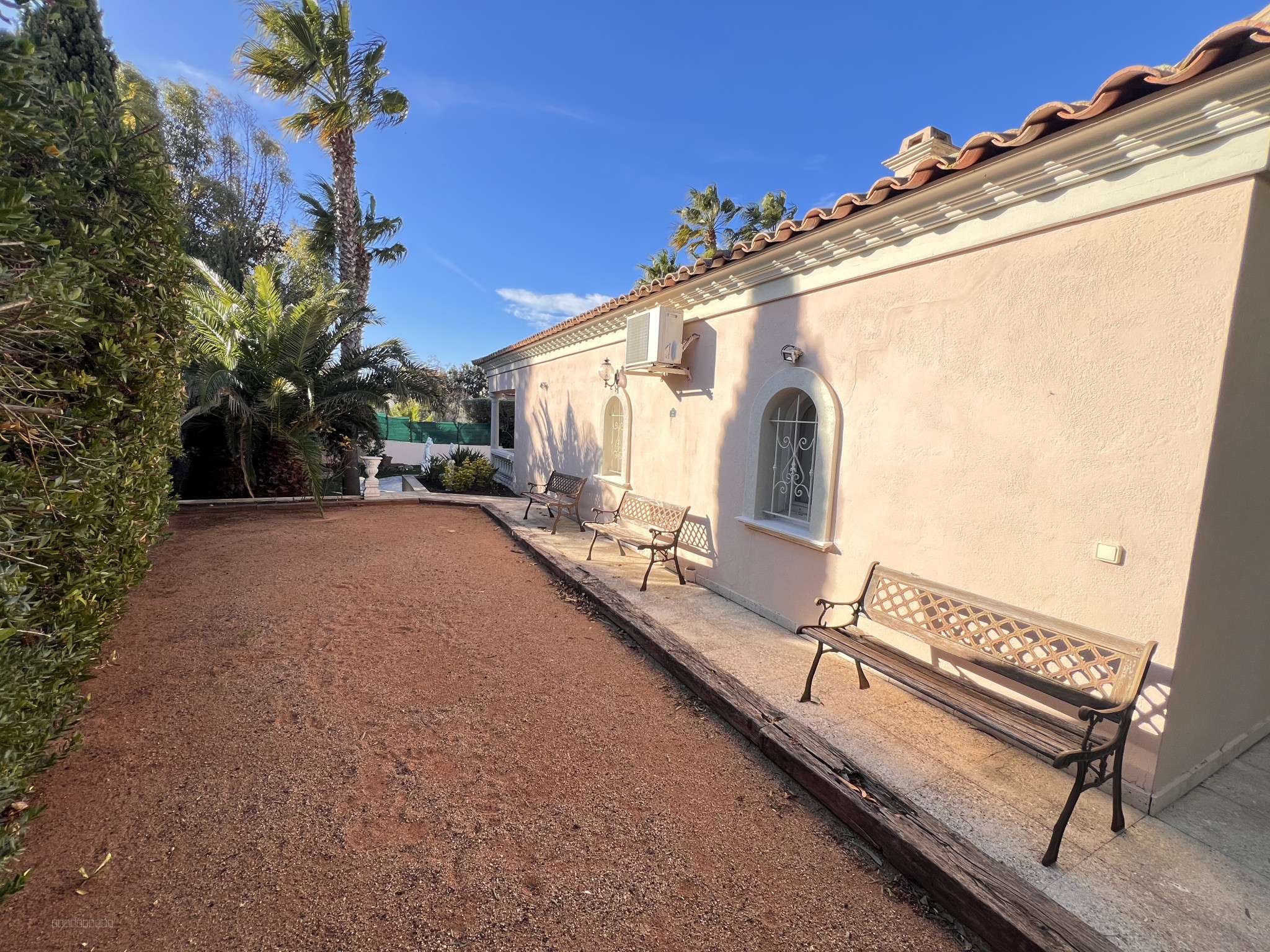 Villa proche du centre ville au calme — photo 4