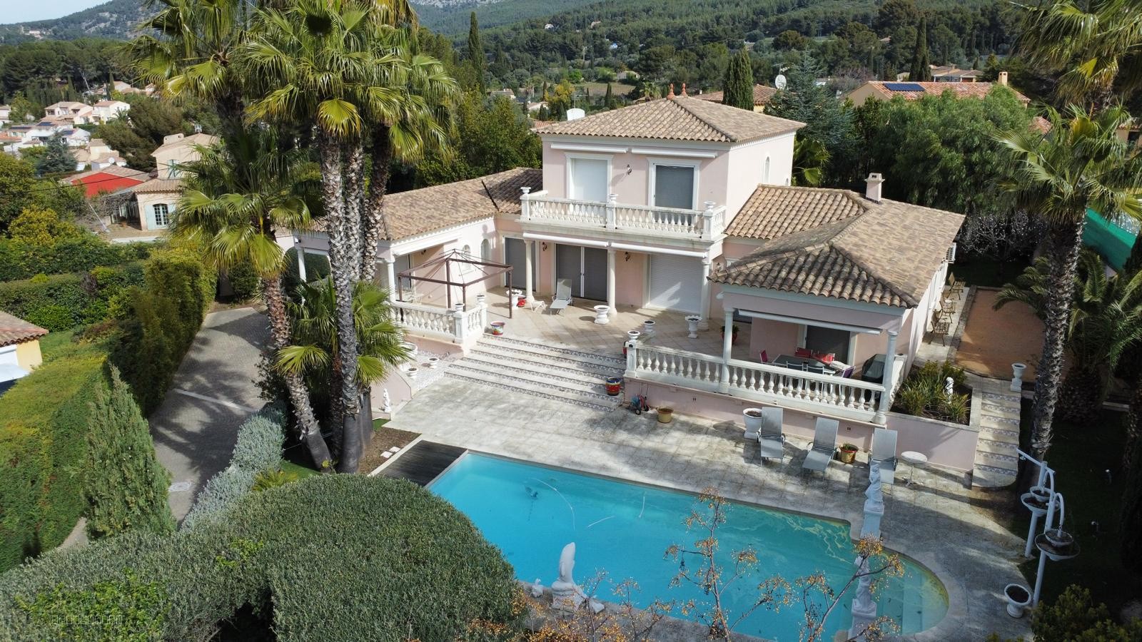 Villa proche du centre ville au calme — photo 2