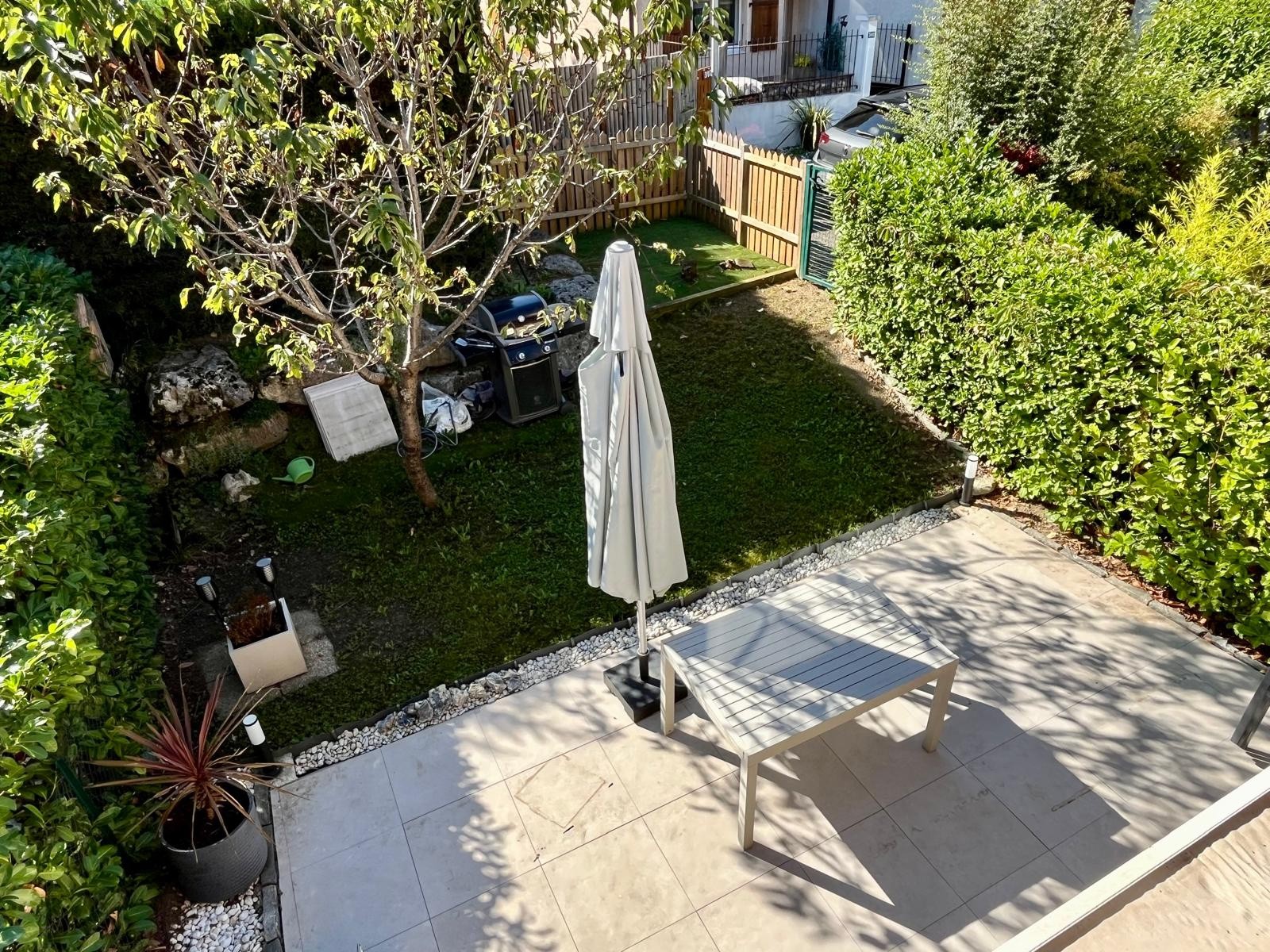 Maison mitoyenne de 135m2 dans le village d'Archamps — photo 5