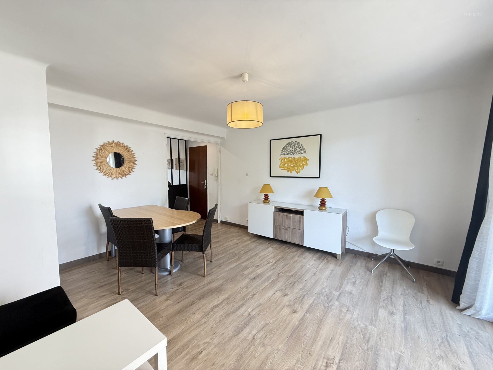 Appartement T3 rénové proche du centre ville de SANARY — photo 3