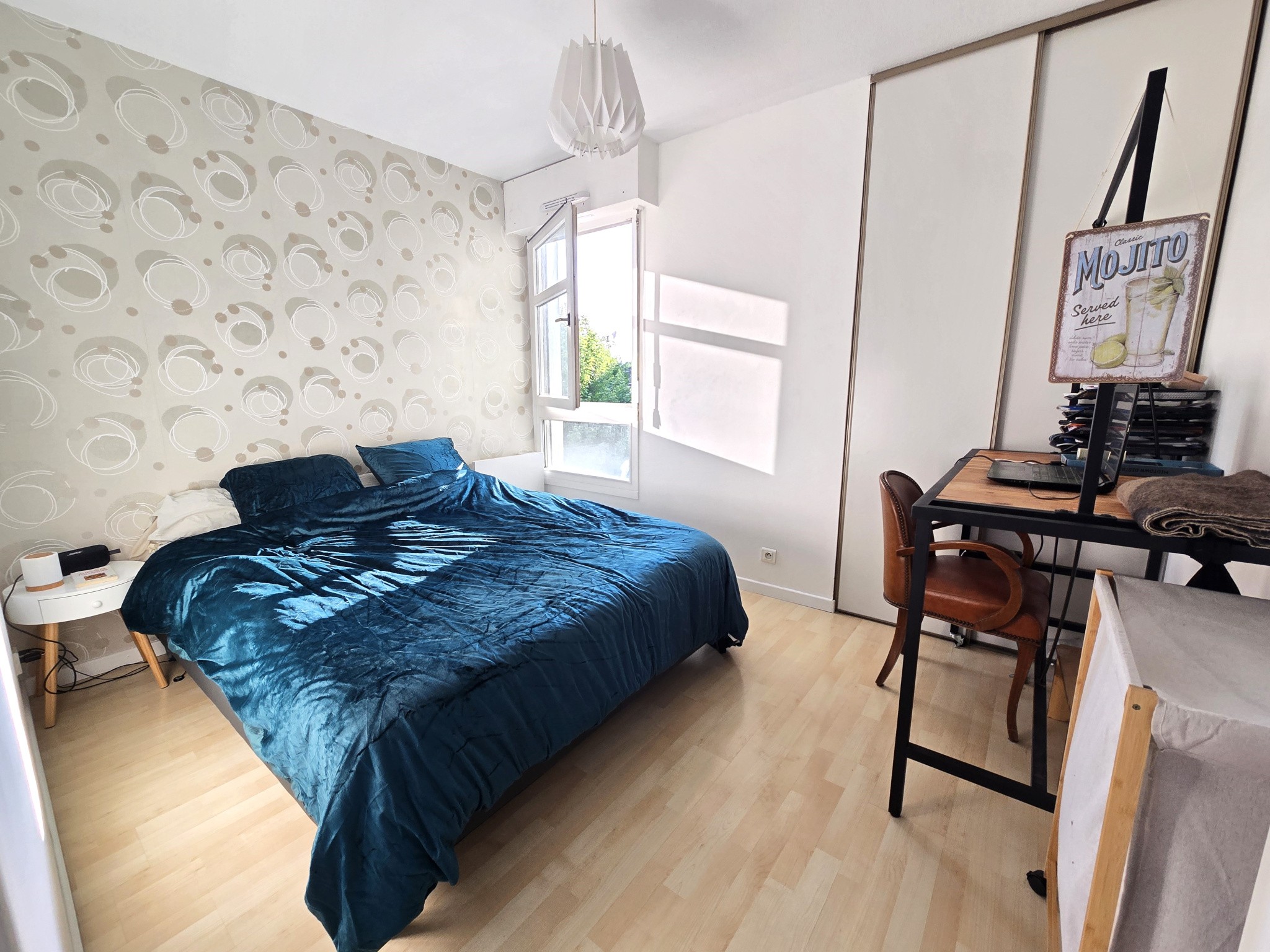 A vendre T4 traversant avec ascenseur   Proche Thiou — photo 3