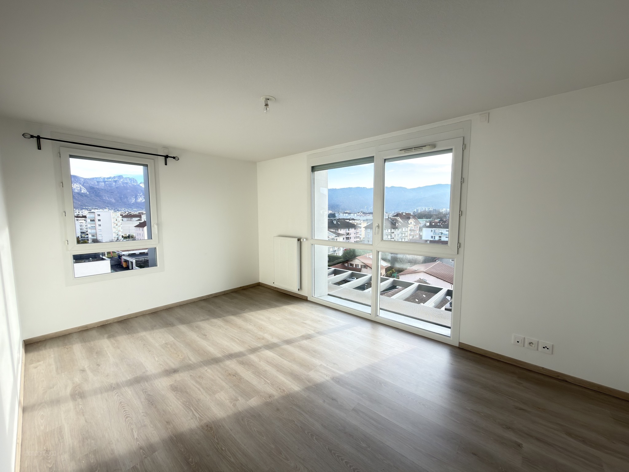 T5 Duplex avec 50 m2 terrasse - Annecy garage — photo 18
