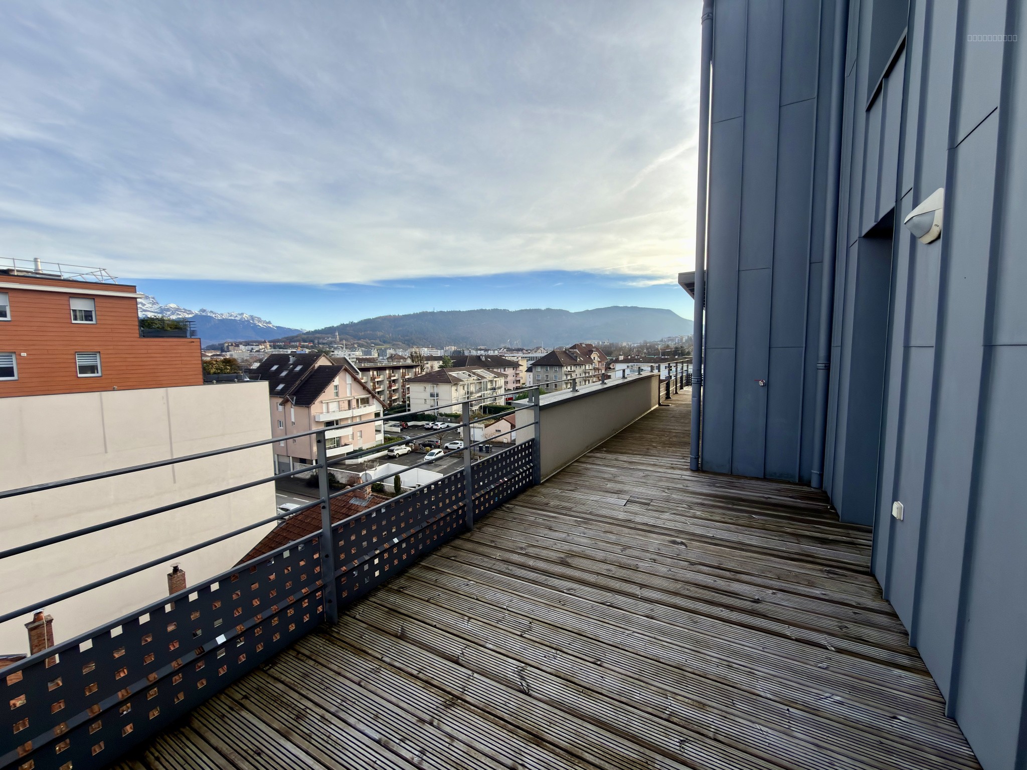 T5 Duplex avec 50 m2 terrasse - Annecy garage — photo 9