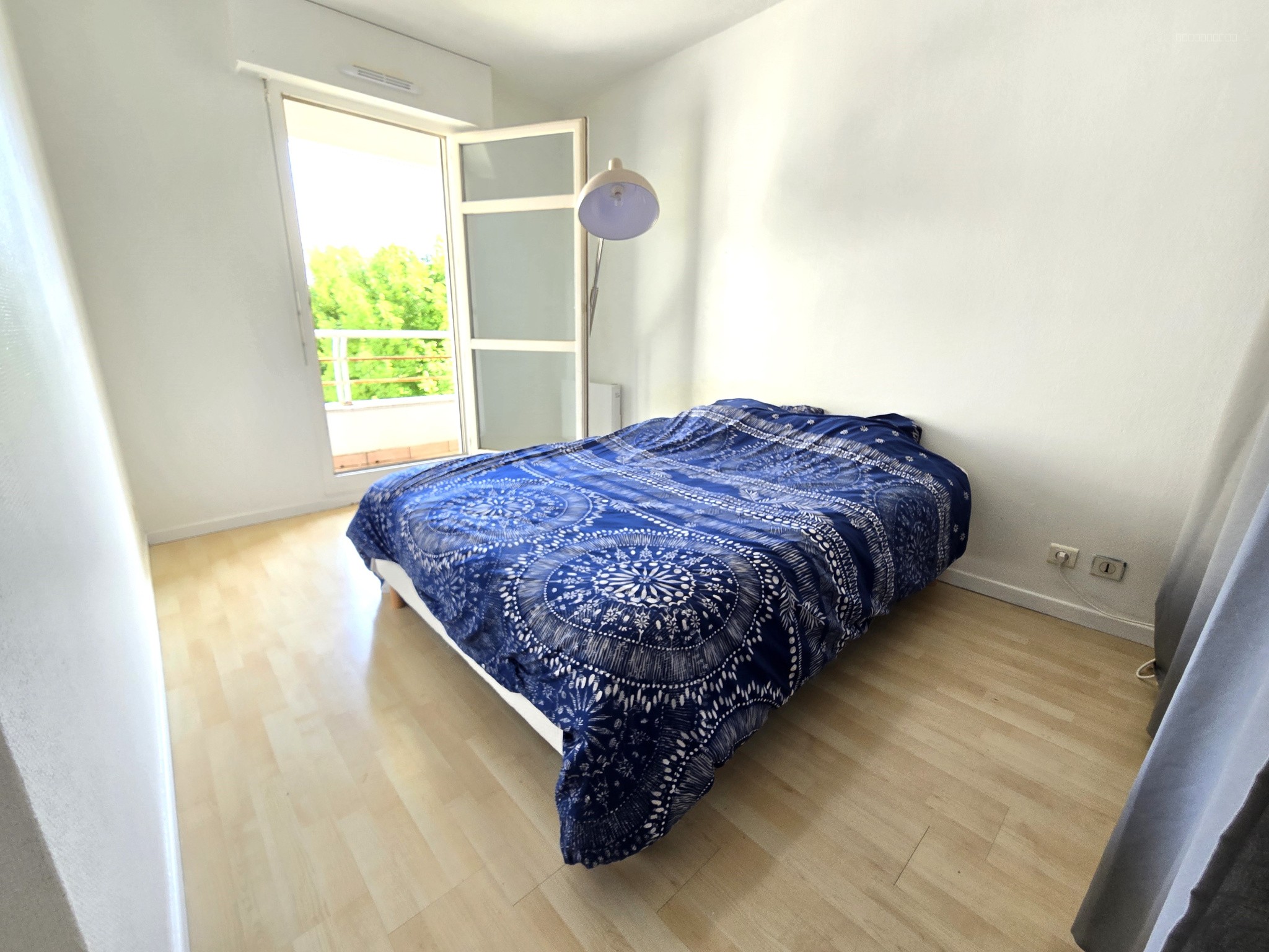 A vendre T4 traversant avec ascenseur   Proche Thiou — photo 5