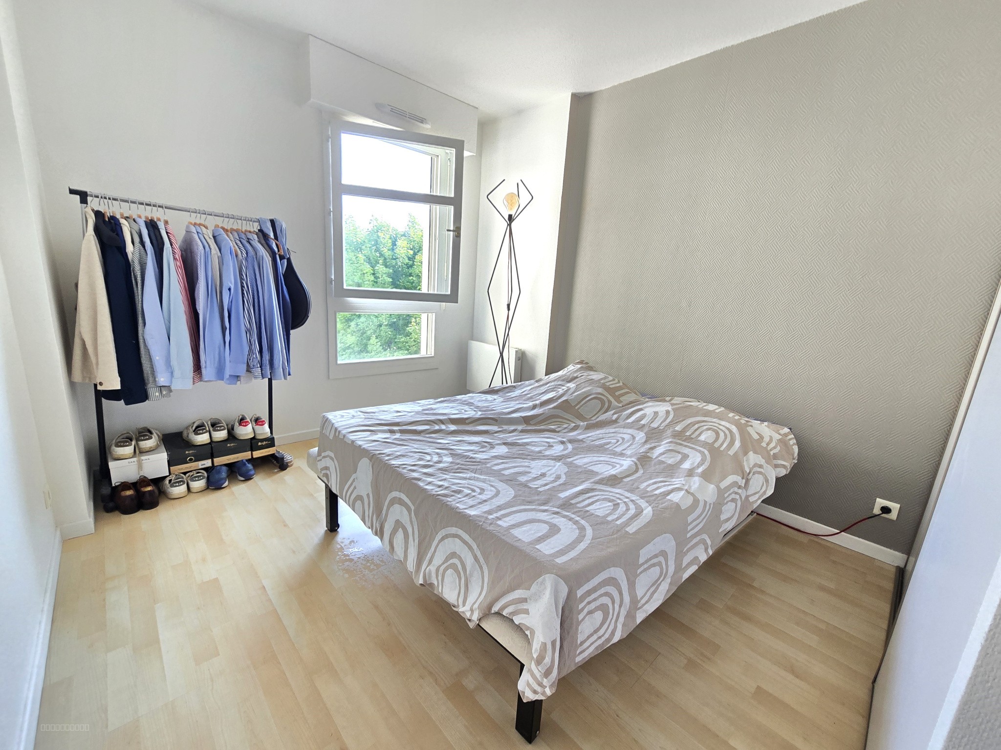 A vendre T4 traversant avec ascenseur   Proche Thiou — photo 4