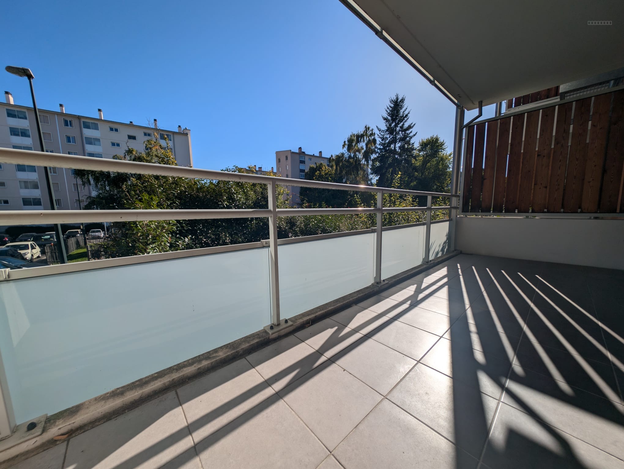 Beau T4 de 78 m2 avec balcon de 10 m2 à proximité directe du lac  | 74000 Annecy — photo 3