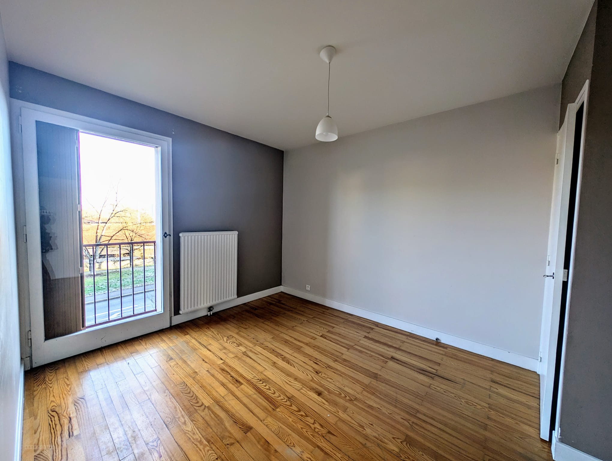 Appartement T4 de 91m2 à fort potentiel proche du Thiou — photo 4