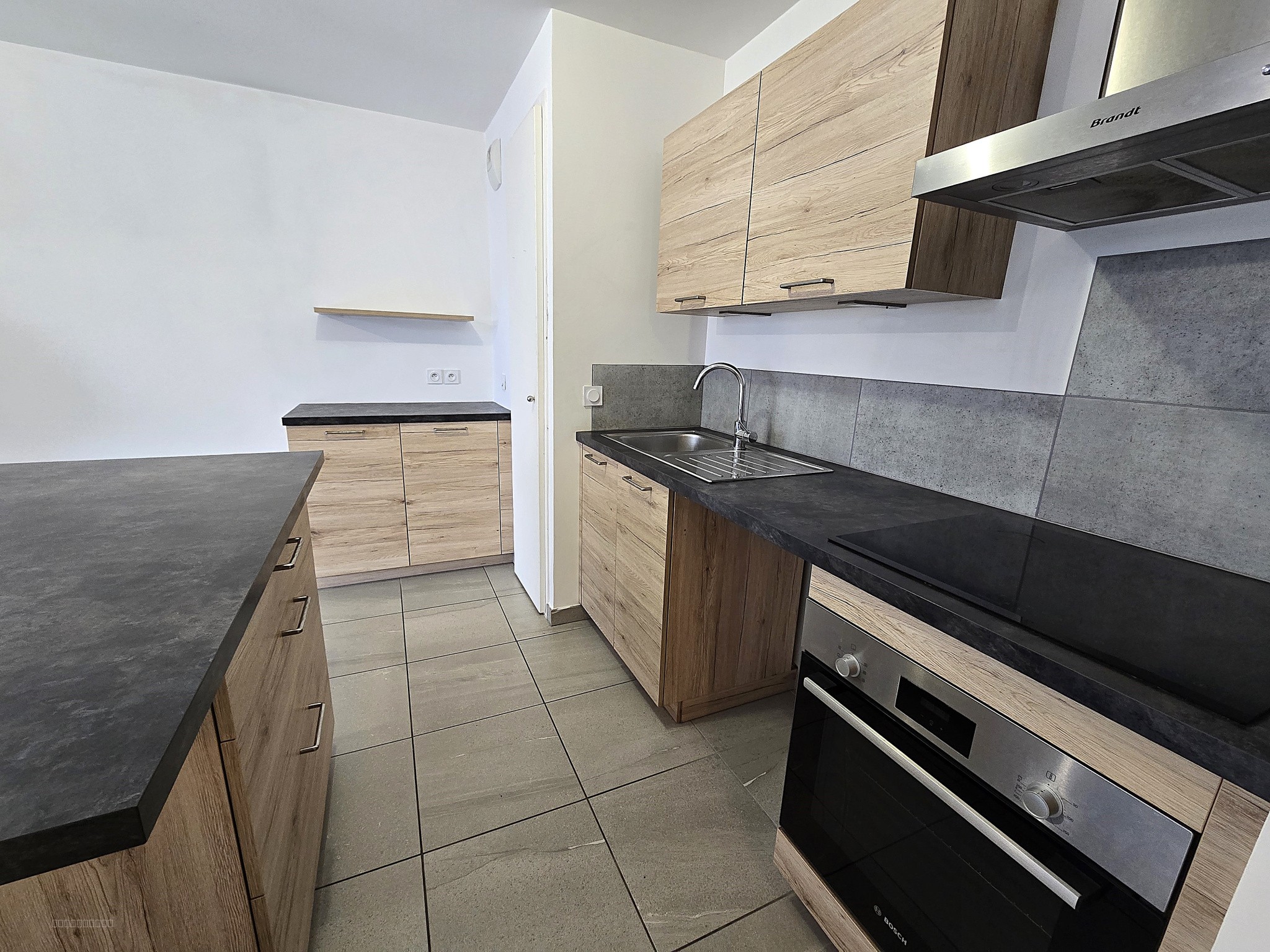 Récent appartement 3 pièce avec garage sécurisé en sus — photo 4