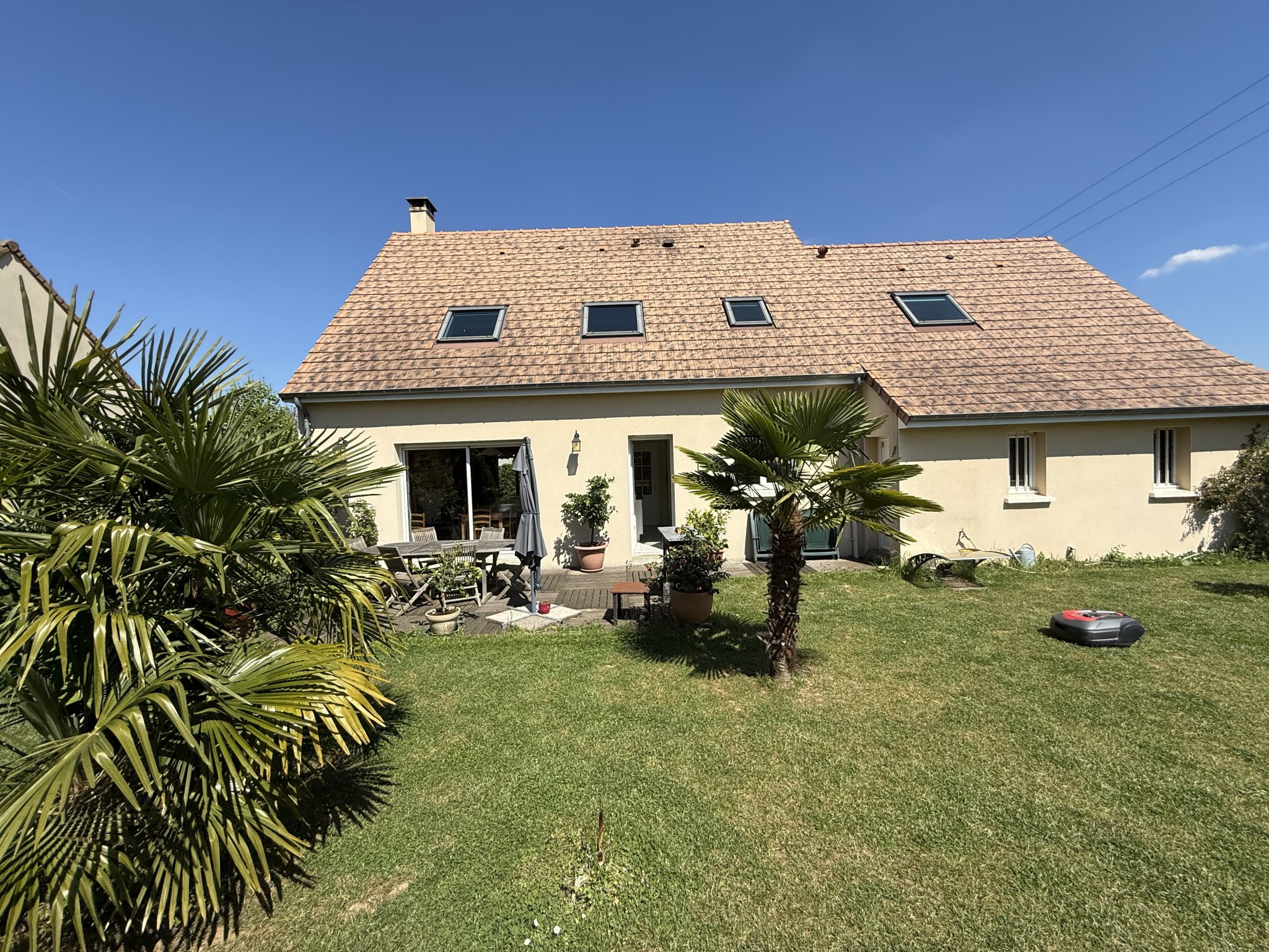 MAISON FAMILIALE SUR YVRE L EVEQUE — photo 13