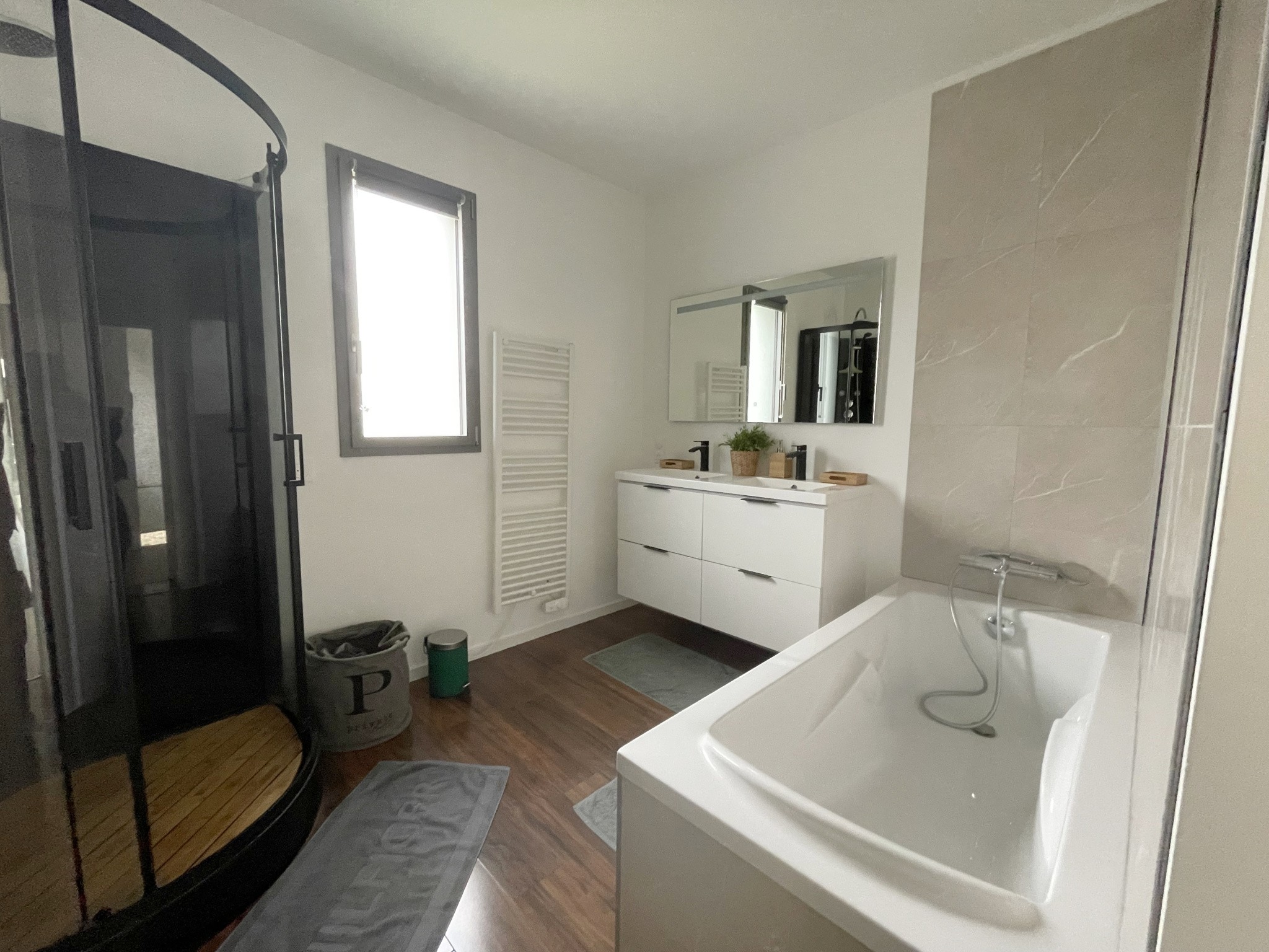 Maison contemporaine sur la commune de Trangé — photo 11