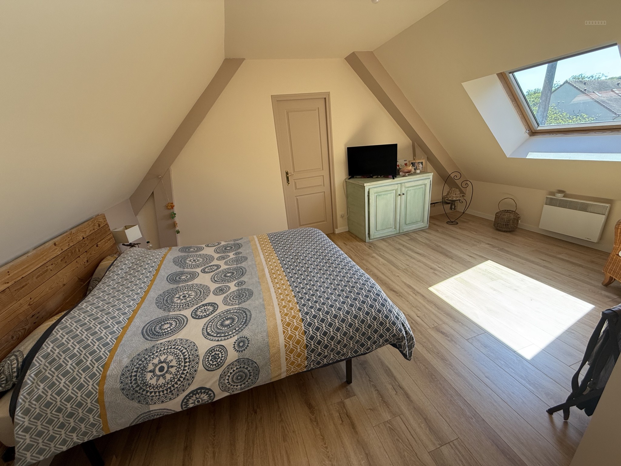 MAISON FAMILIALE SUR YVRE L EVEQUE — photo 9