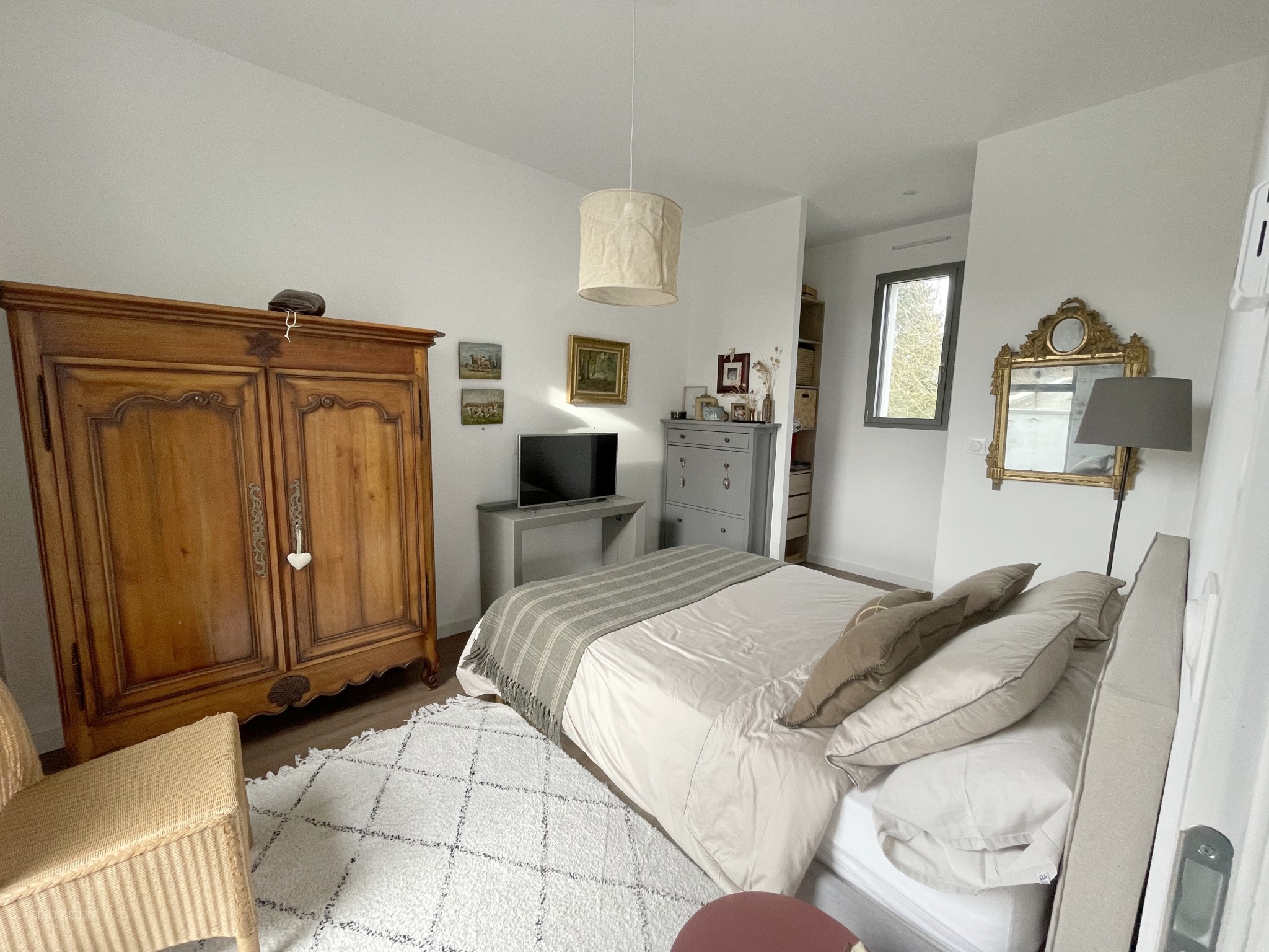 Maison contemporaine sur la commune de Trangé — photo 12
