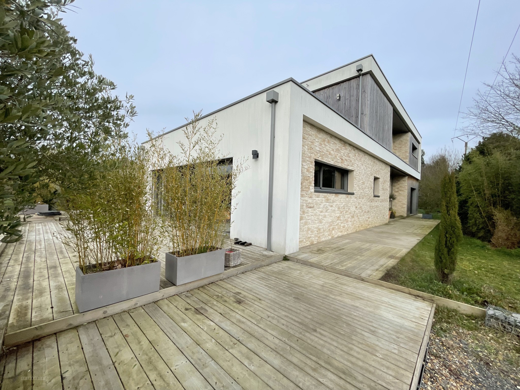 Maison contemporaine sur la commune de Trangé — photo 14