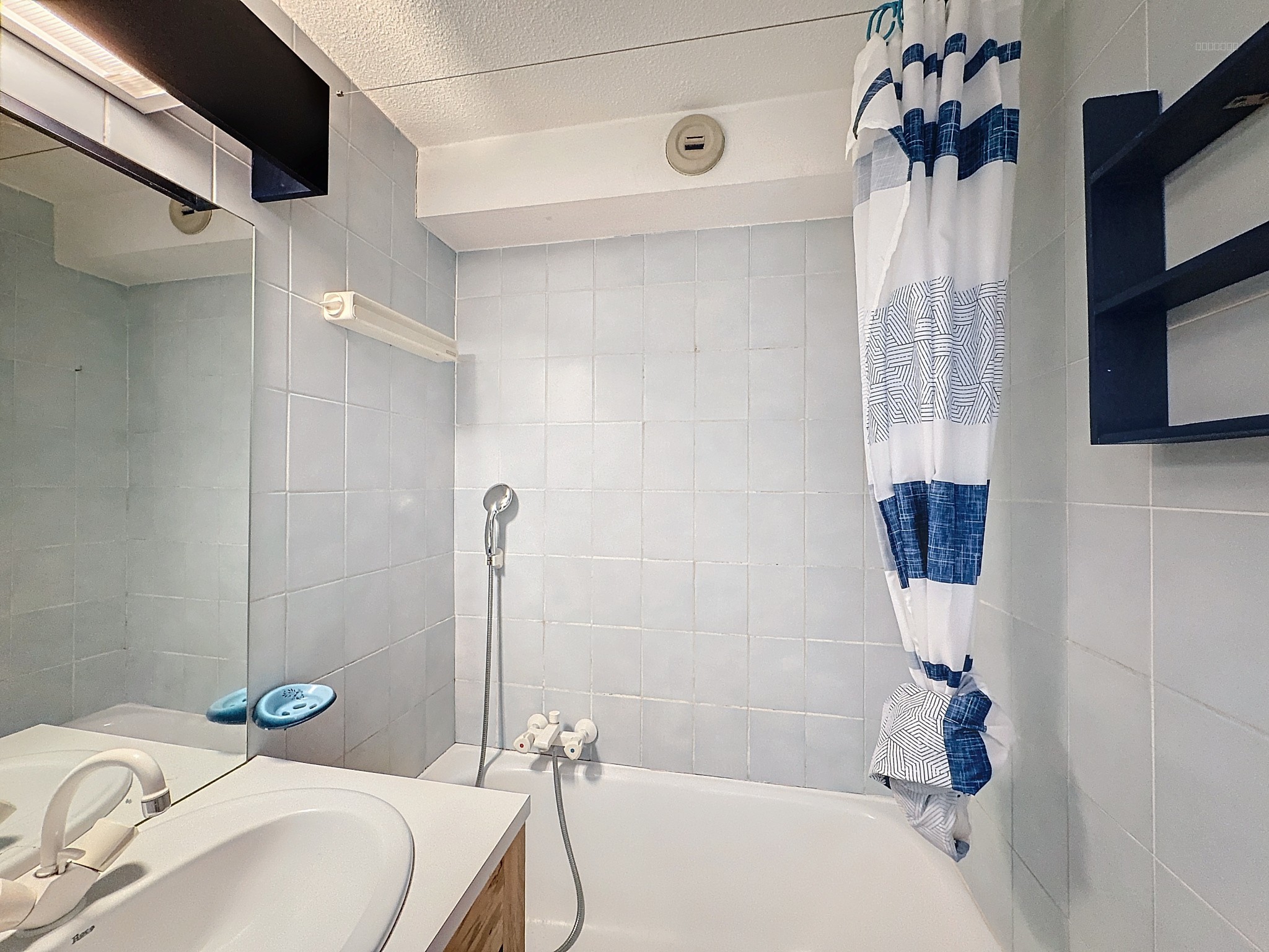 Les Gets - Studio cabine - 24 m2 - centre village — photo 3