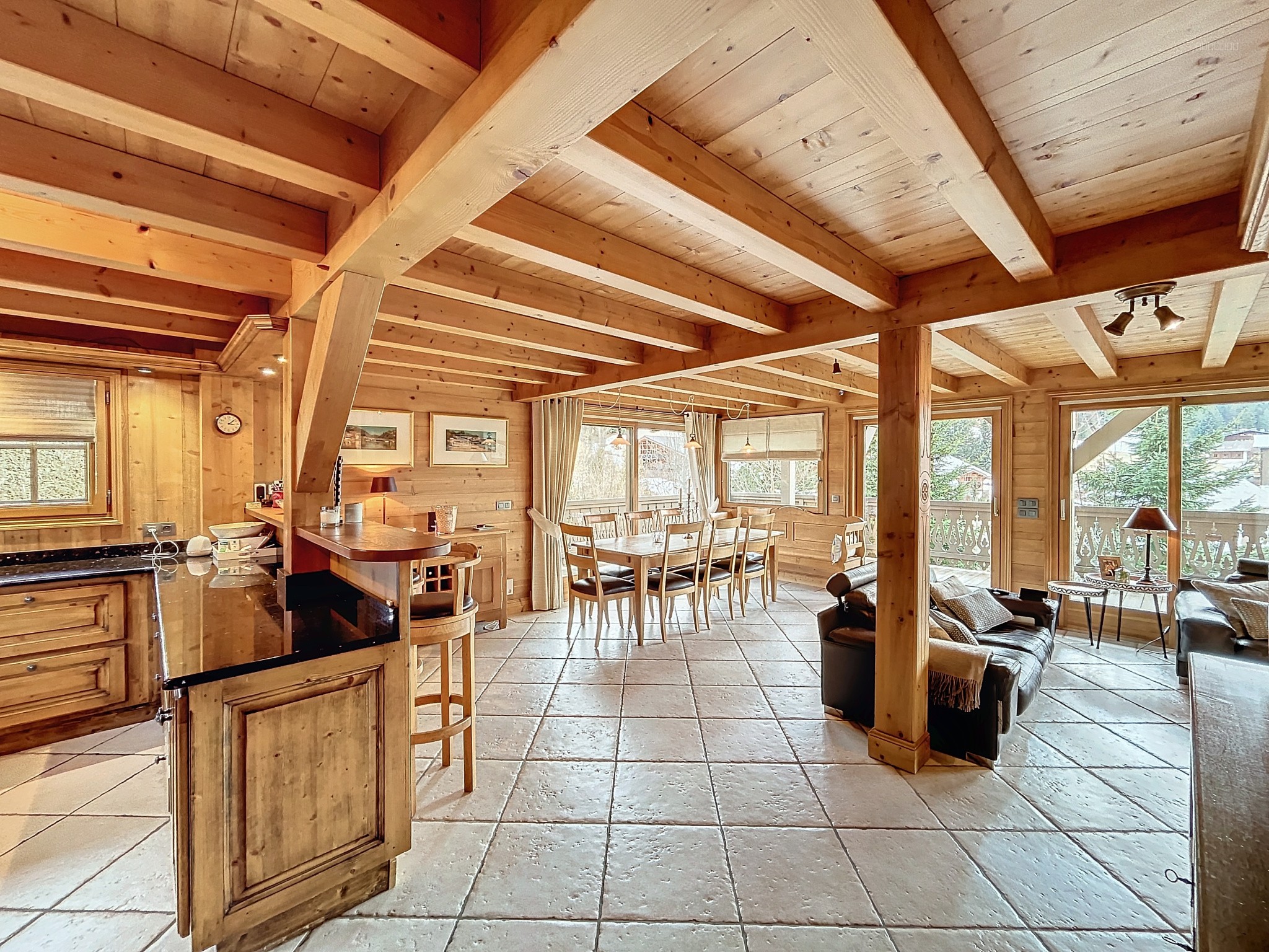 Les Gets - Authentique chalet de 223 m2 - 4 suites - cadre prisé — photo 3