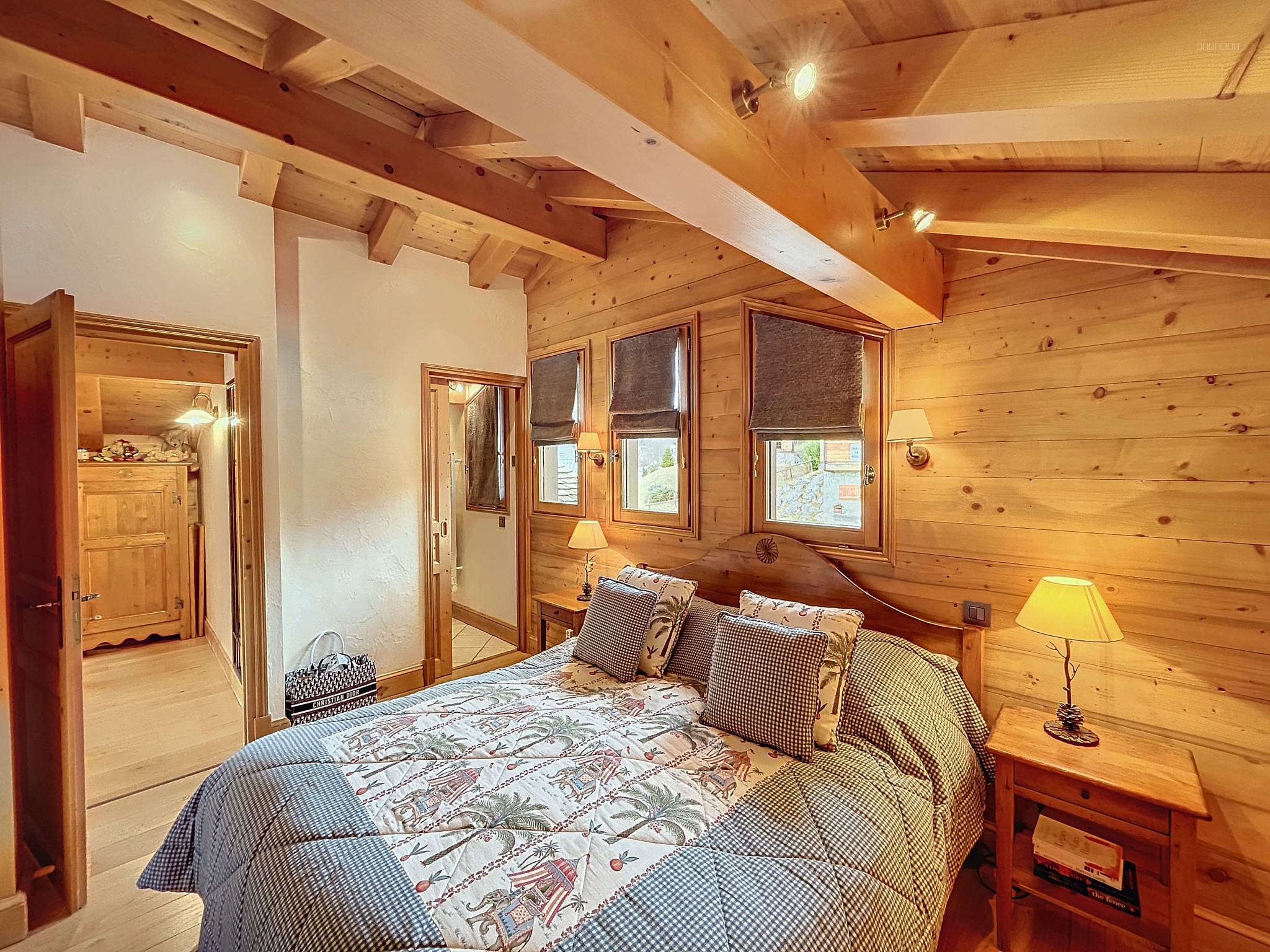 Les Gets - Authentique chalet de 223 m2 - 4 suites - cadre prisé — photo 11