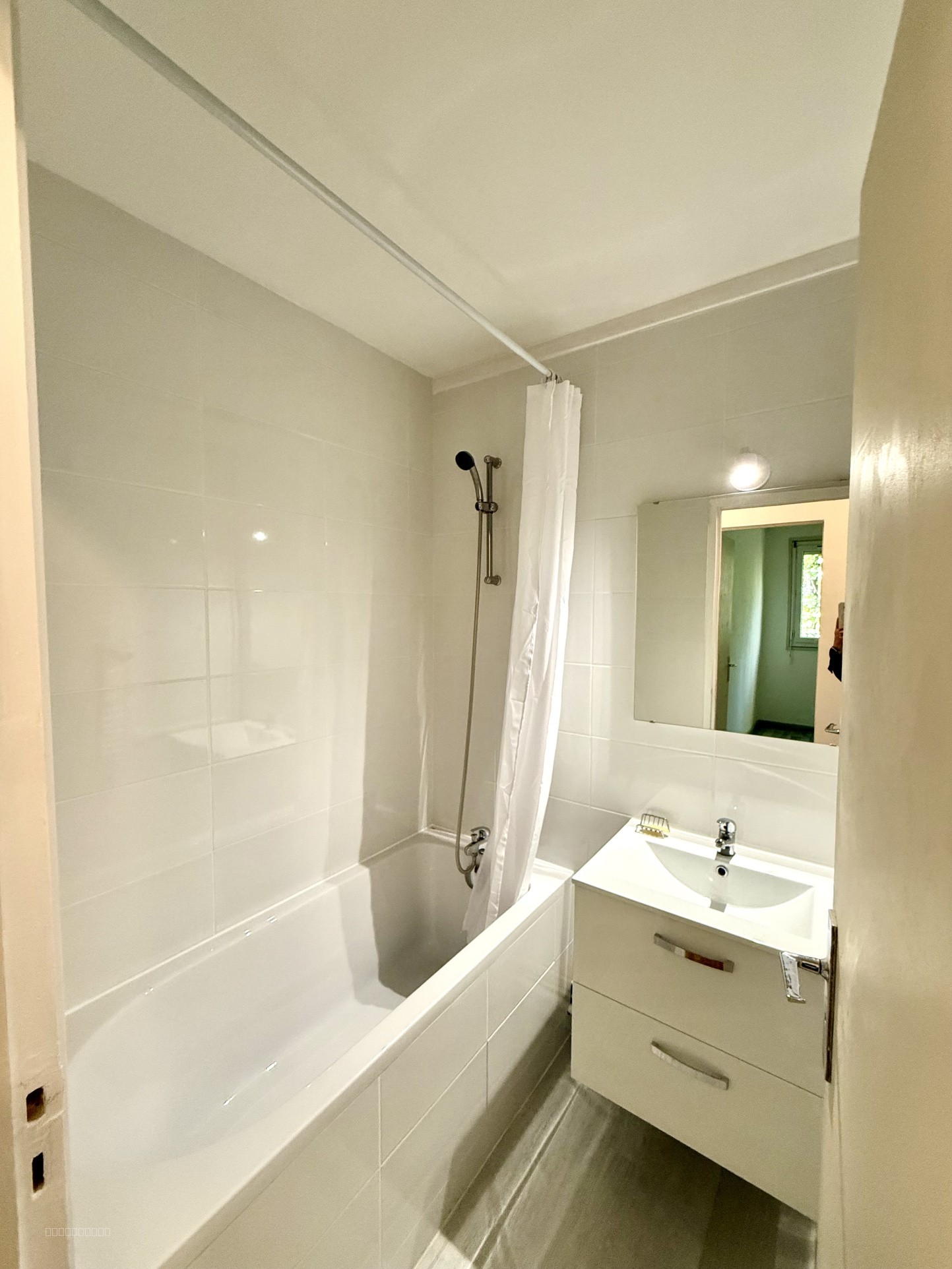 À vendre   Appartement 5 pièces rénové   Résidence du Parc à Villiers sur Orge — photo 8