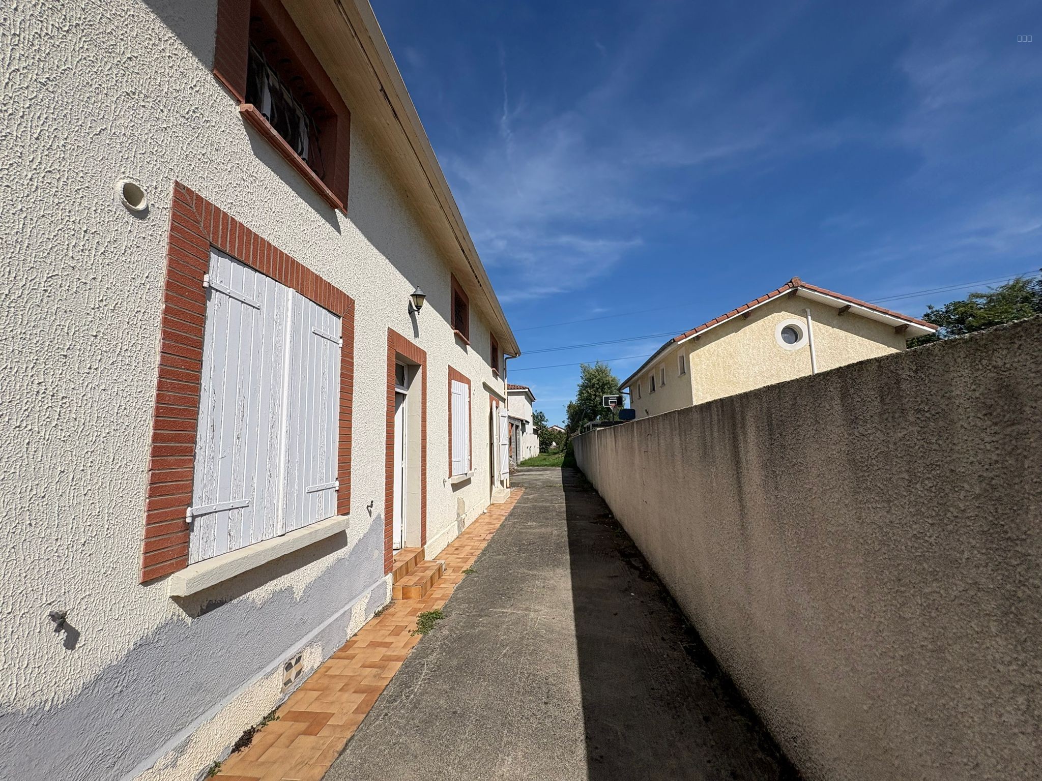 Ensemble immobilier de 310m2 sur 1600m2 de terrain  à Aucamville — photo 3