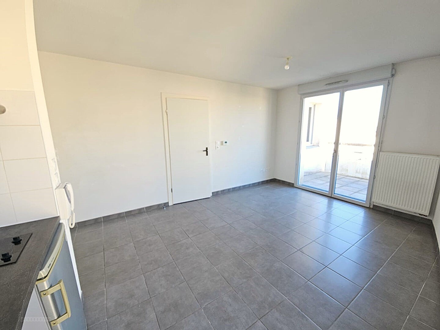 T2 de 42m2 avec balcon, pkg en dernier étage Grand Selve Vendu Libre — photo 4