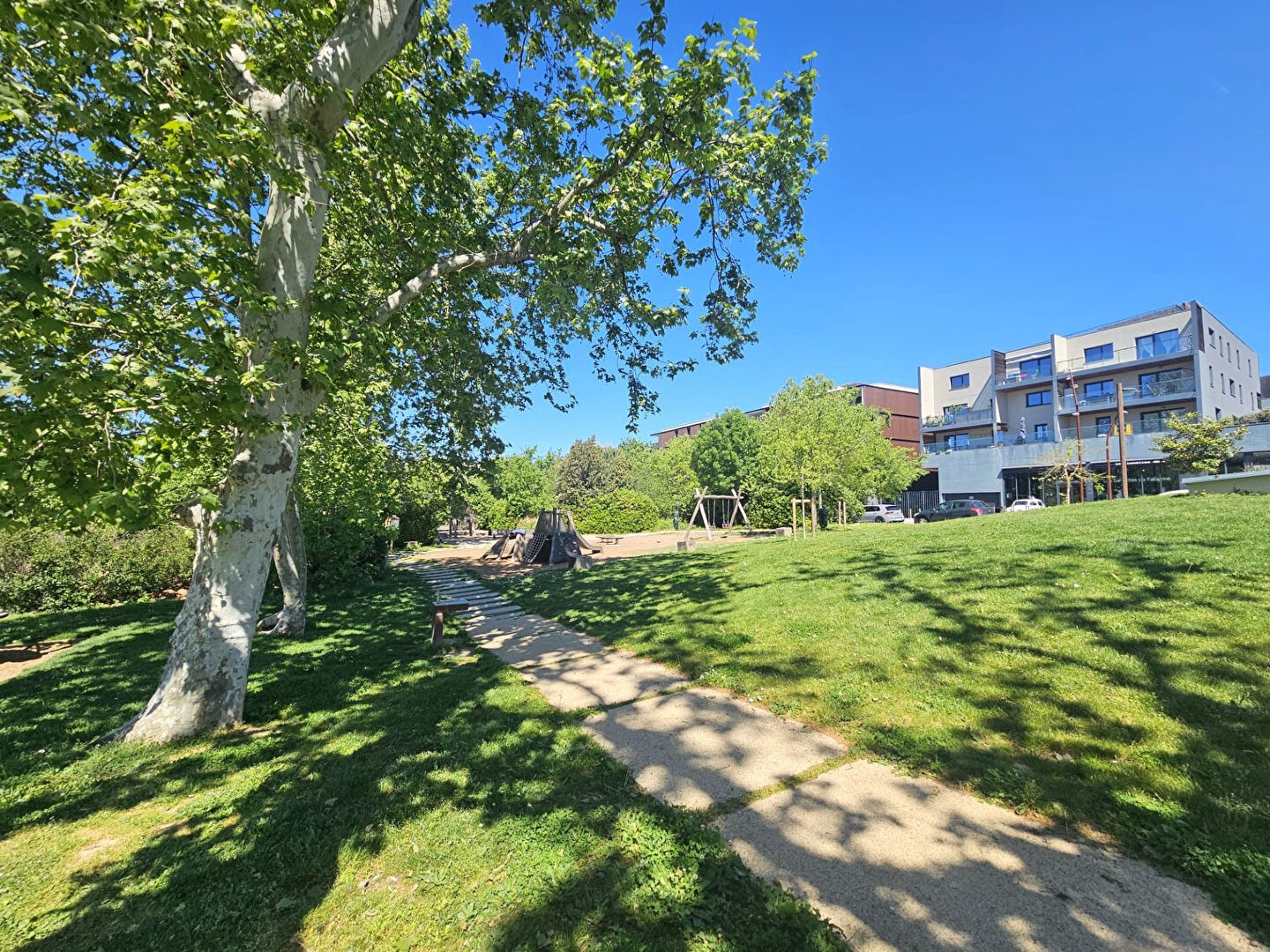 T4 85m2 avec terrasse de 18m2, 2 garages boxés et vue Pyrénées à Balma — photo 15
