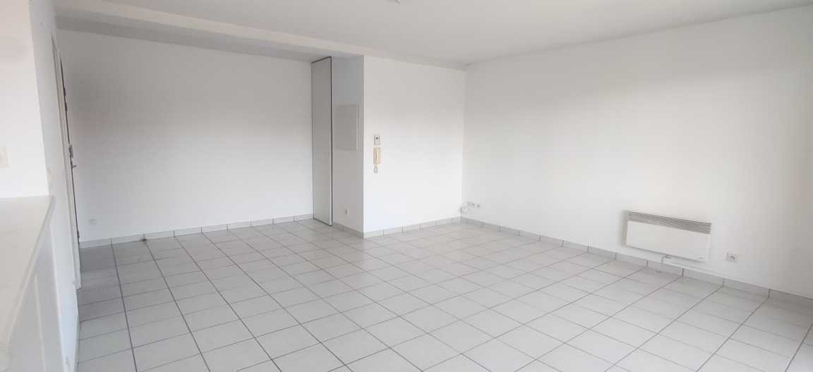 T3 bis de 73M2 avec Balcon et pkg à Toulouse Bourrassol — photo 3