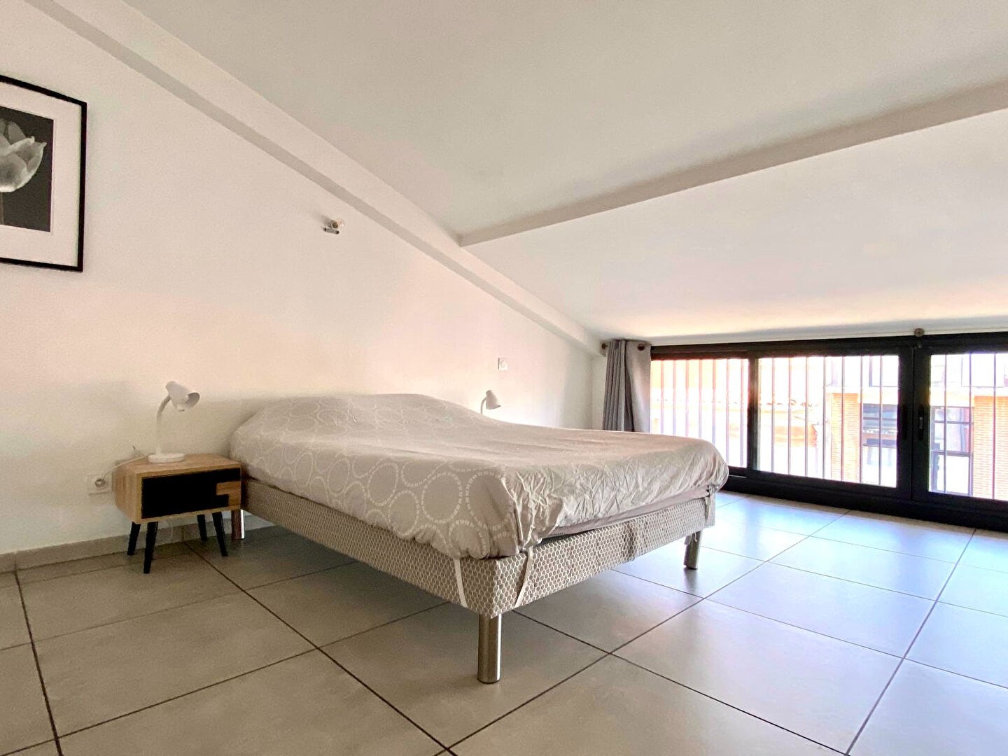 T2 en duplex en dernier étage à Jeanne d'Arc dans un immeuble de 2015 ! — photo 3