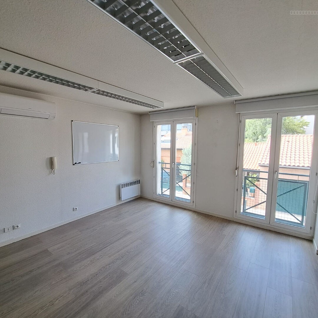 Bureaux / appartement de 82 m2 à St Michel au 1er étage ! — photo 5