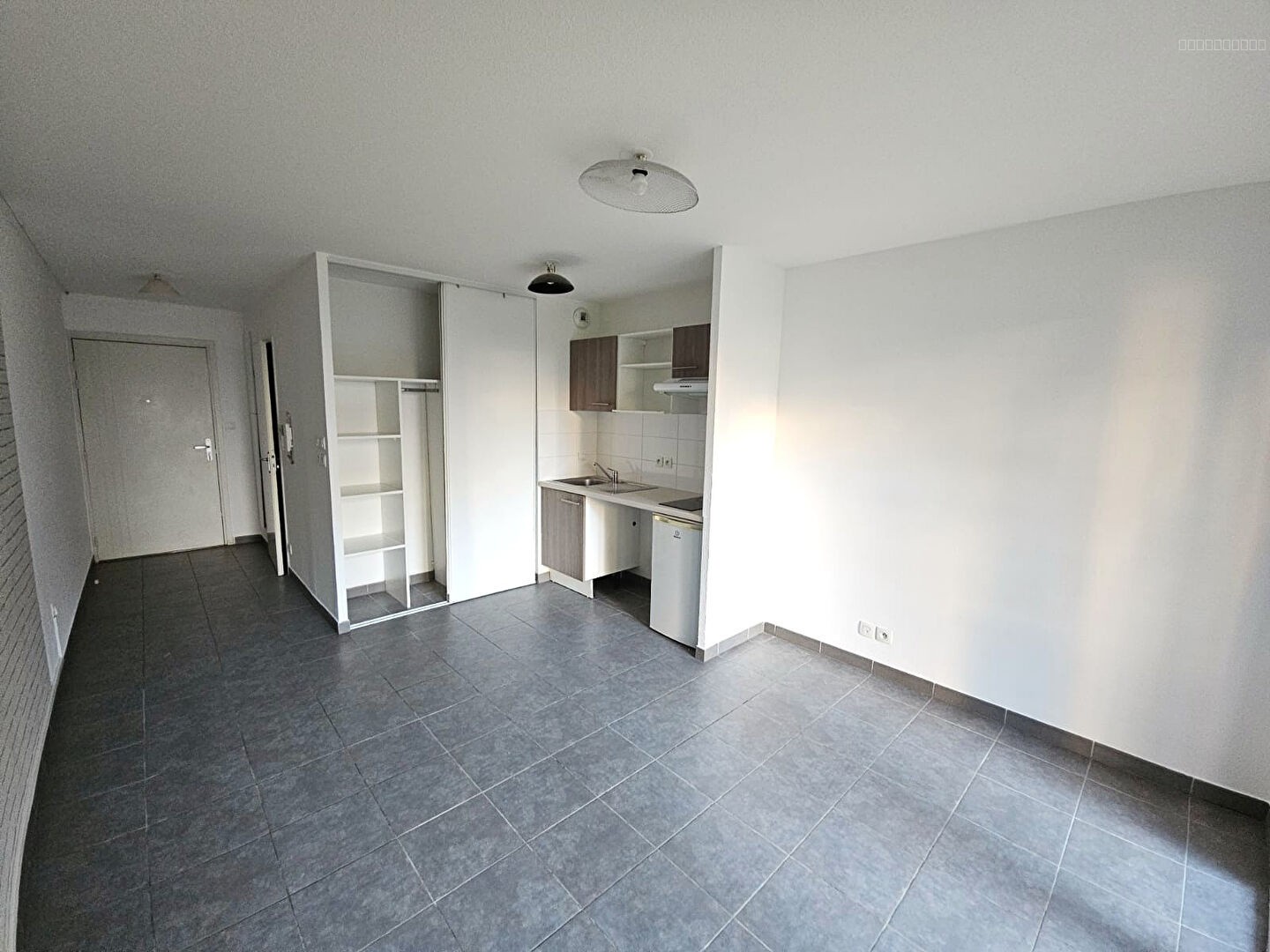T1 25m2 avec jardin et parking secteur Croix Daurade — photo 3