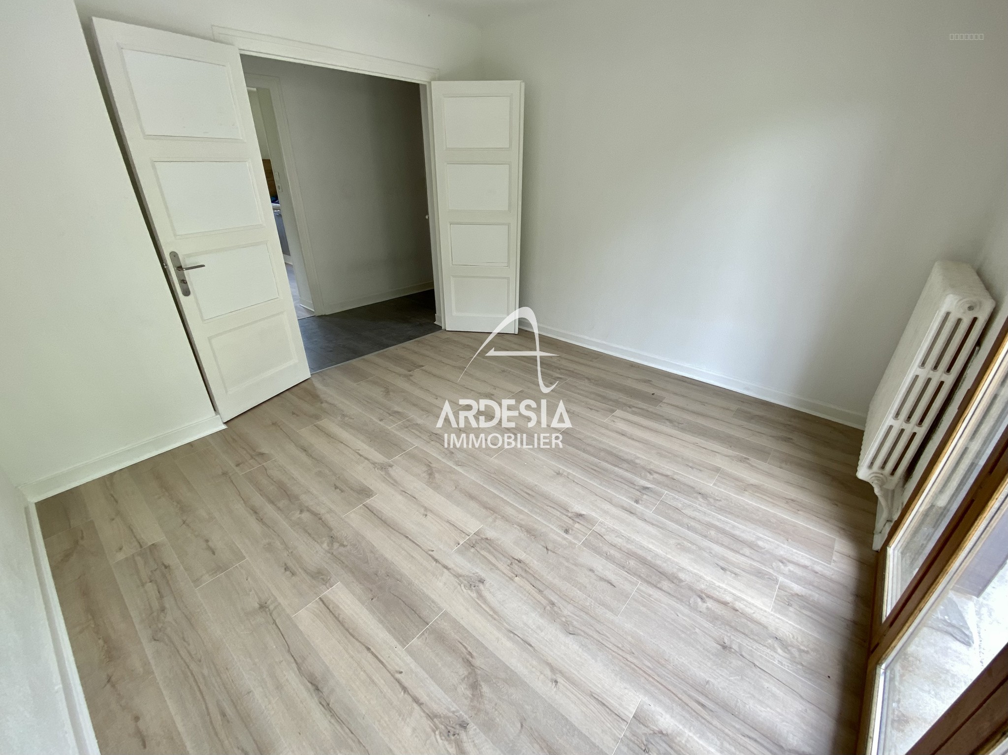 À Vendre : Appartement T3 avec Jardin, Garage à Saint-Julien-Mont-Denis — photo 9