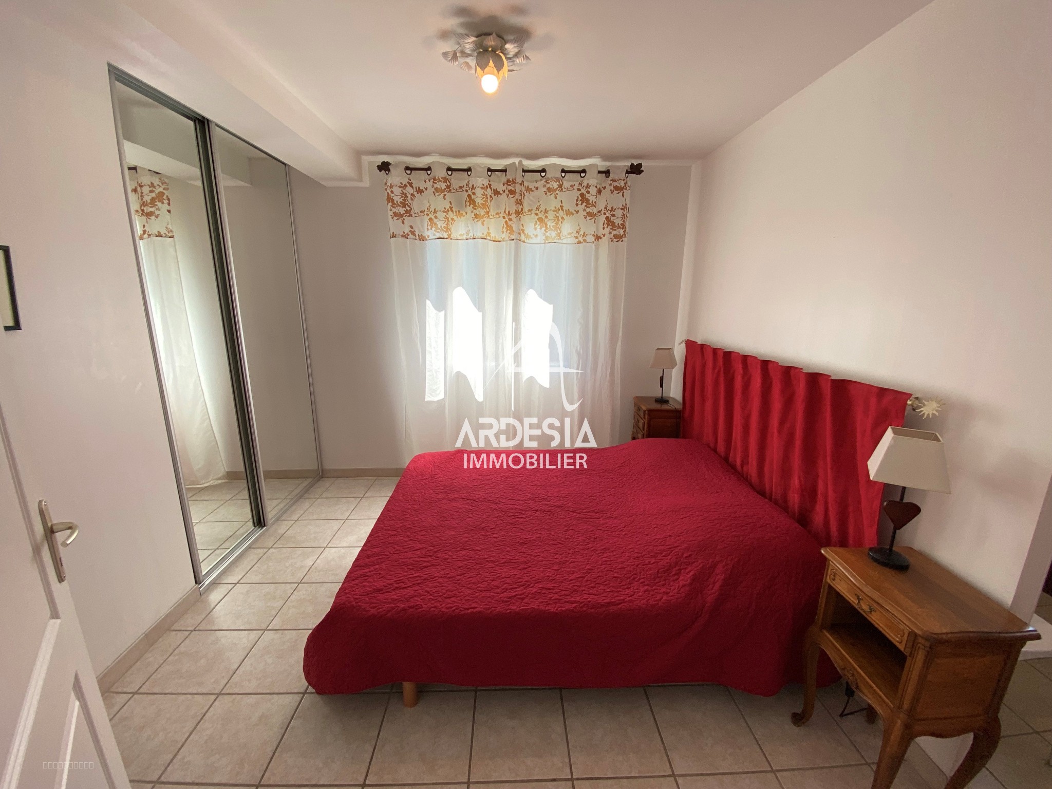 Maison avec 3 appartements indépendants — photo 10