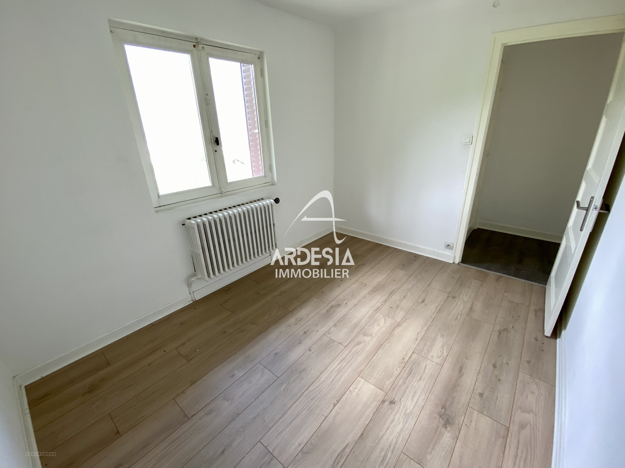 À Vendre : Appartement T3 avec Jardin, Garage à Saint-Julien-Mont-Denis — photo 8