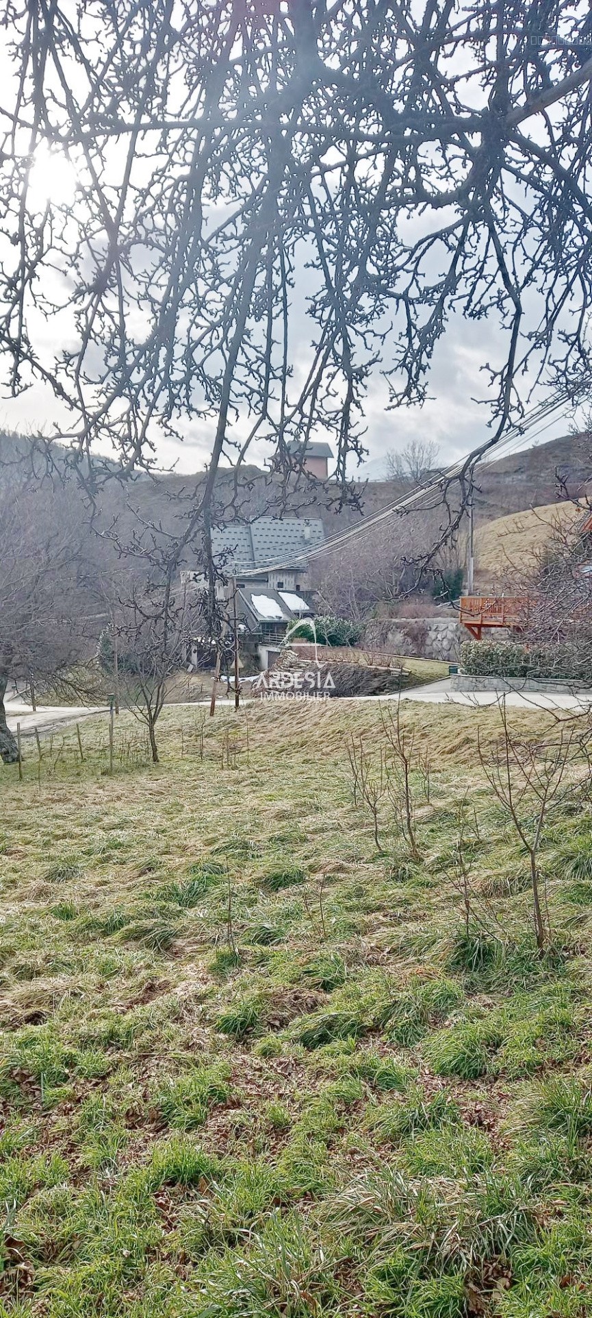 Parcelle de Terrain de 656m2 sur les hauteurs de la commune de JARRIER. — photo 5