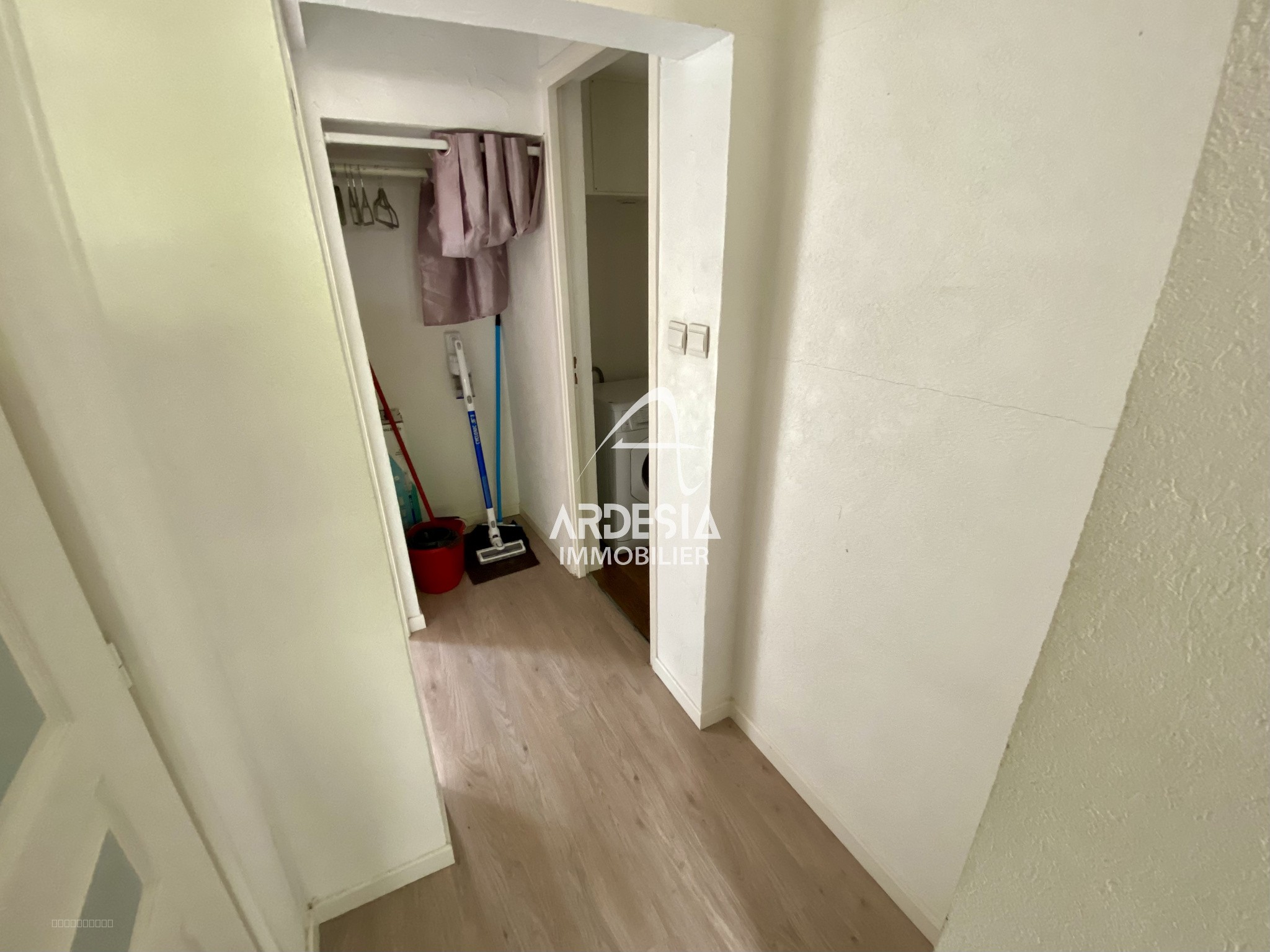 À Vendre : Charmant T2 avec Jardin à Saint-Julien-Mont-Denis — photo 10